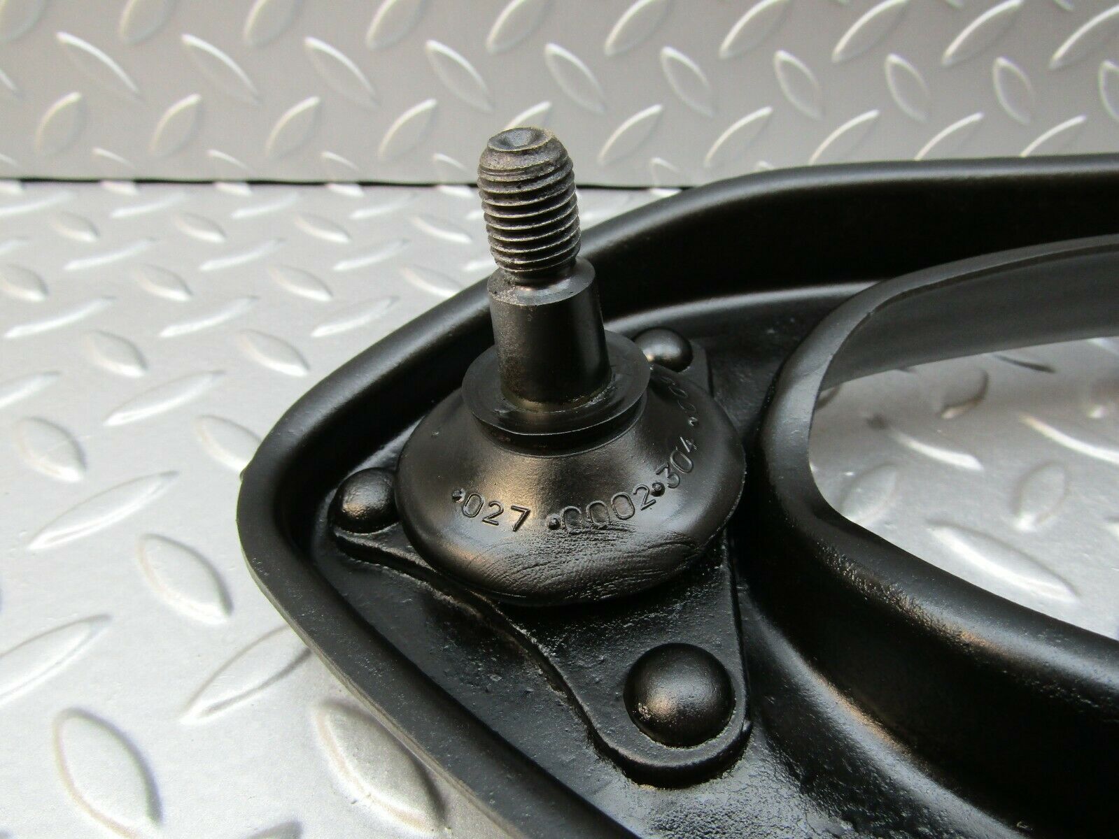 3345 Mercedes-Benz W115 220D Upper Control Arm Front Left