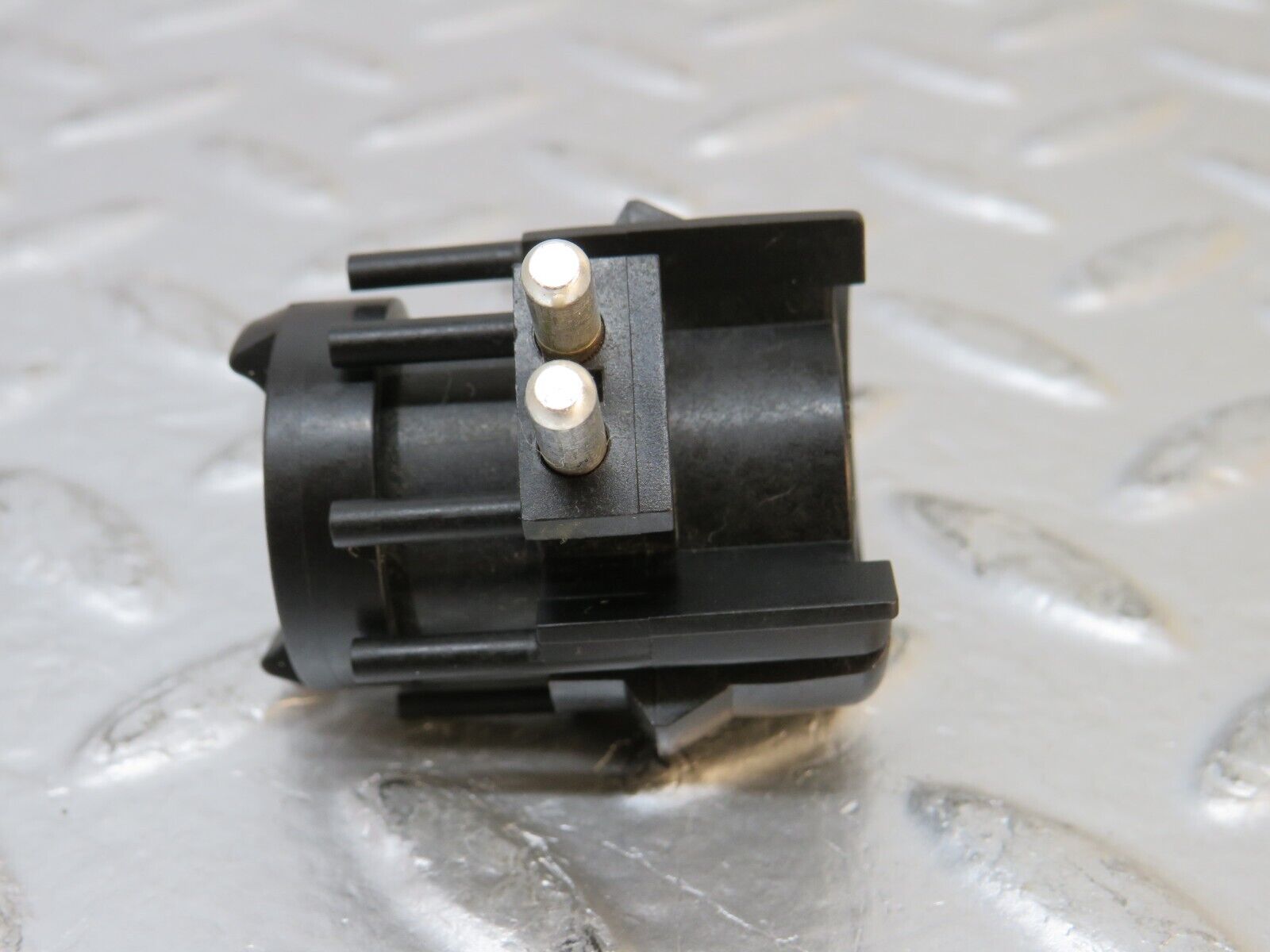 29841 Mercedes-Benz W123 230E Kick Down Switch 0015457814