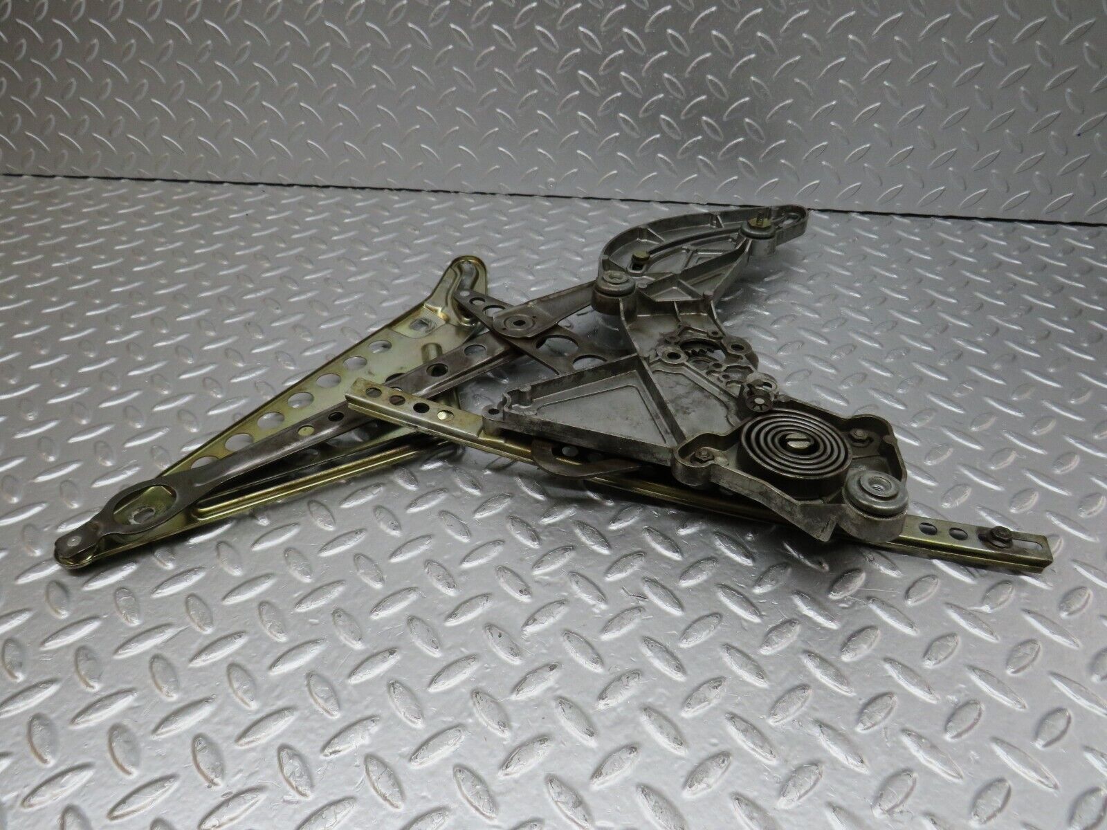 34298 Mercedes-Benz C126 380SEC Coupe Rear Right Power Window Regulator