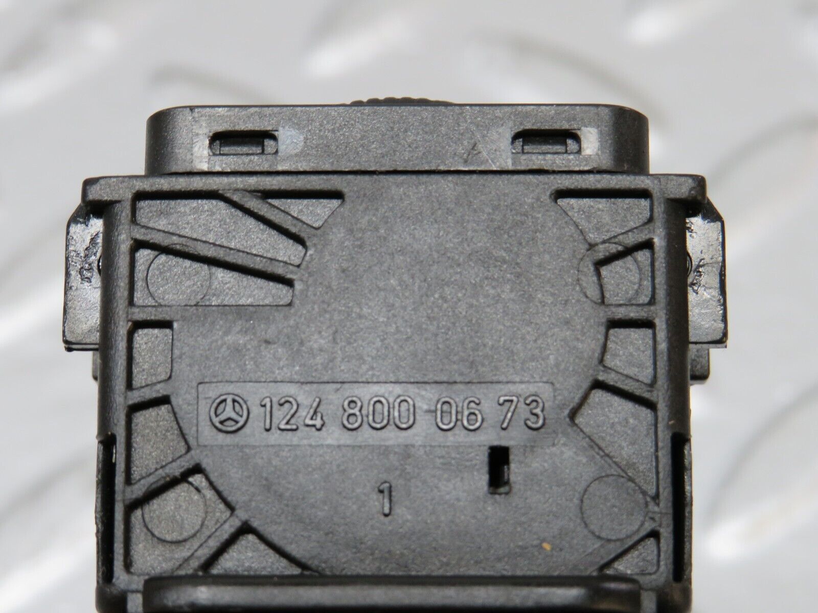 37918 Mercedes-Benz A124 320E Cabriolet Headlight Level Switch 1248000673