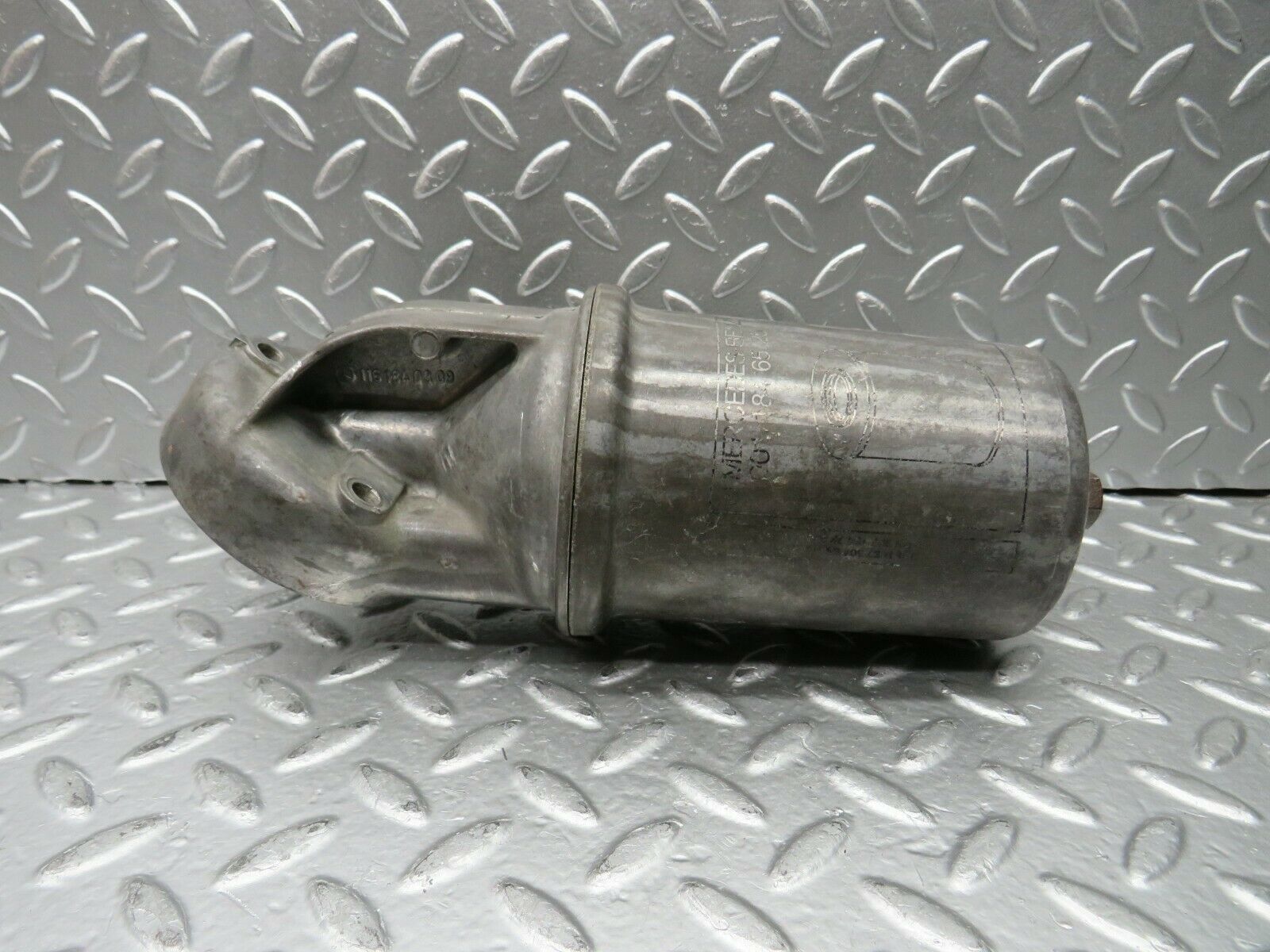 22777 Mercedes-Benz C107 450SLC Coupe Oil Filter Housing 1161840309