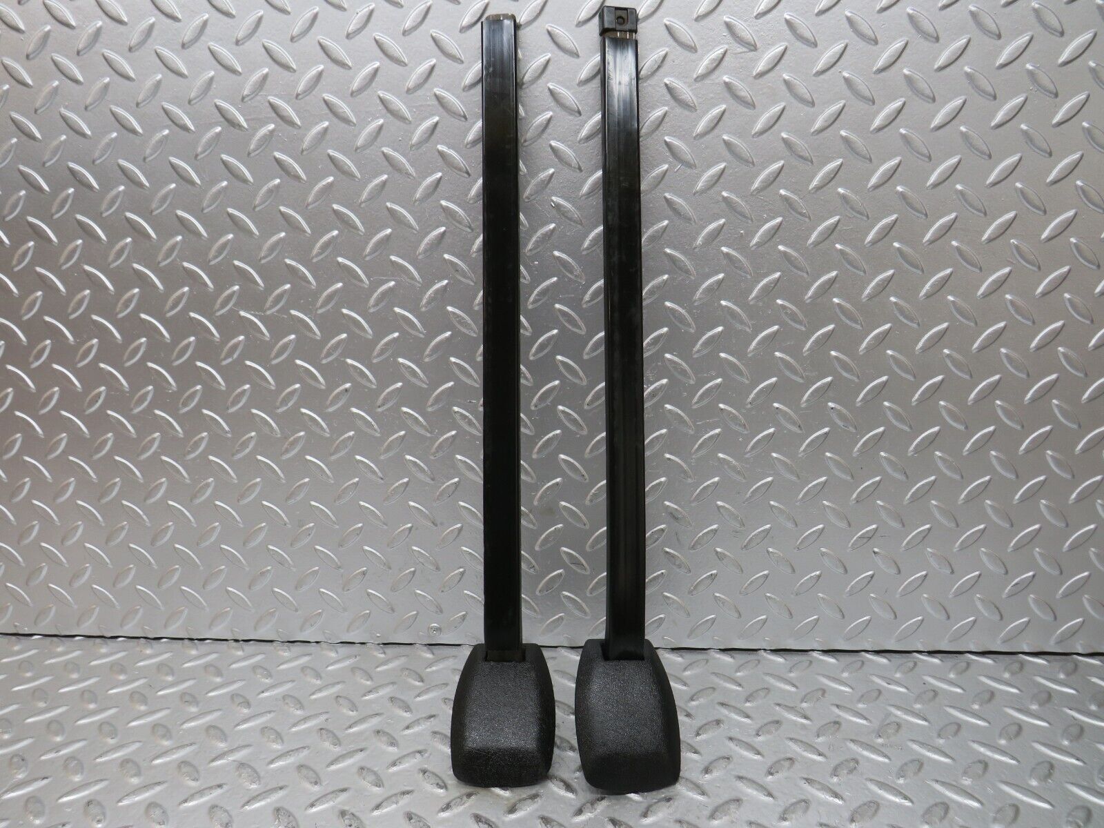 27654 Mercedes-Benz S124 300TE Seat Belt Runner With Cover Pair 1249193520