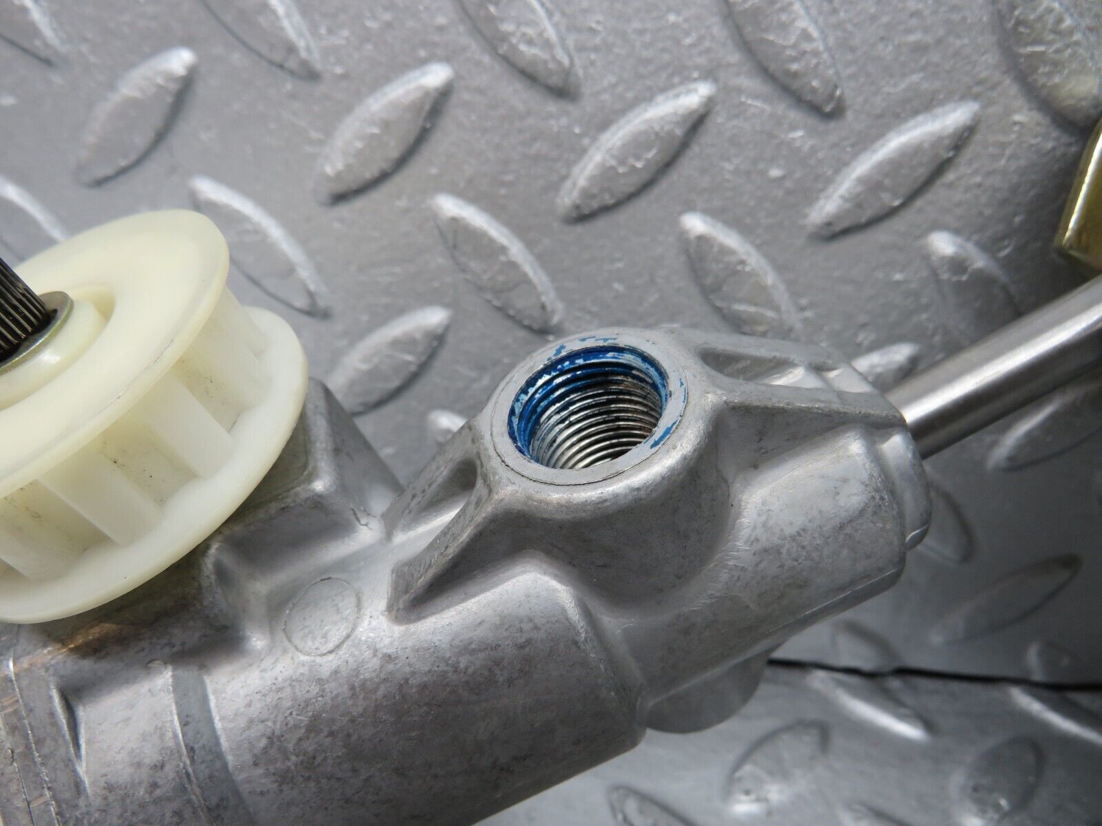 36846 Mercedes-Benz R129 300SL-24 Front Left Seat Recline Mechanism 1299101161