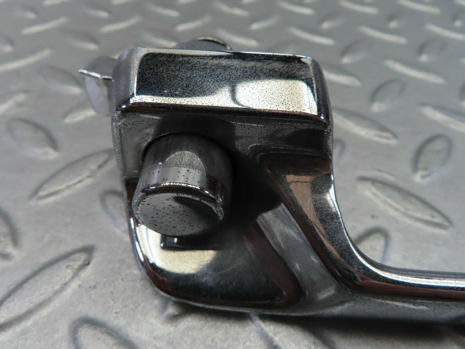 7913 Mercedes-Benz W115 220D Exterior Chrome Door Handle Rear Left 1157660301