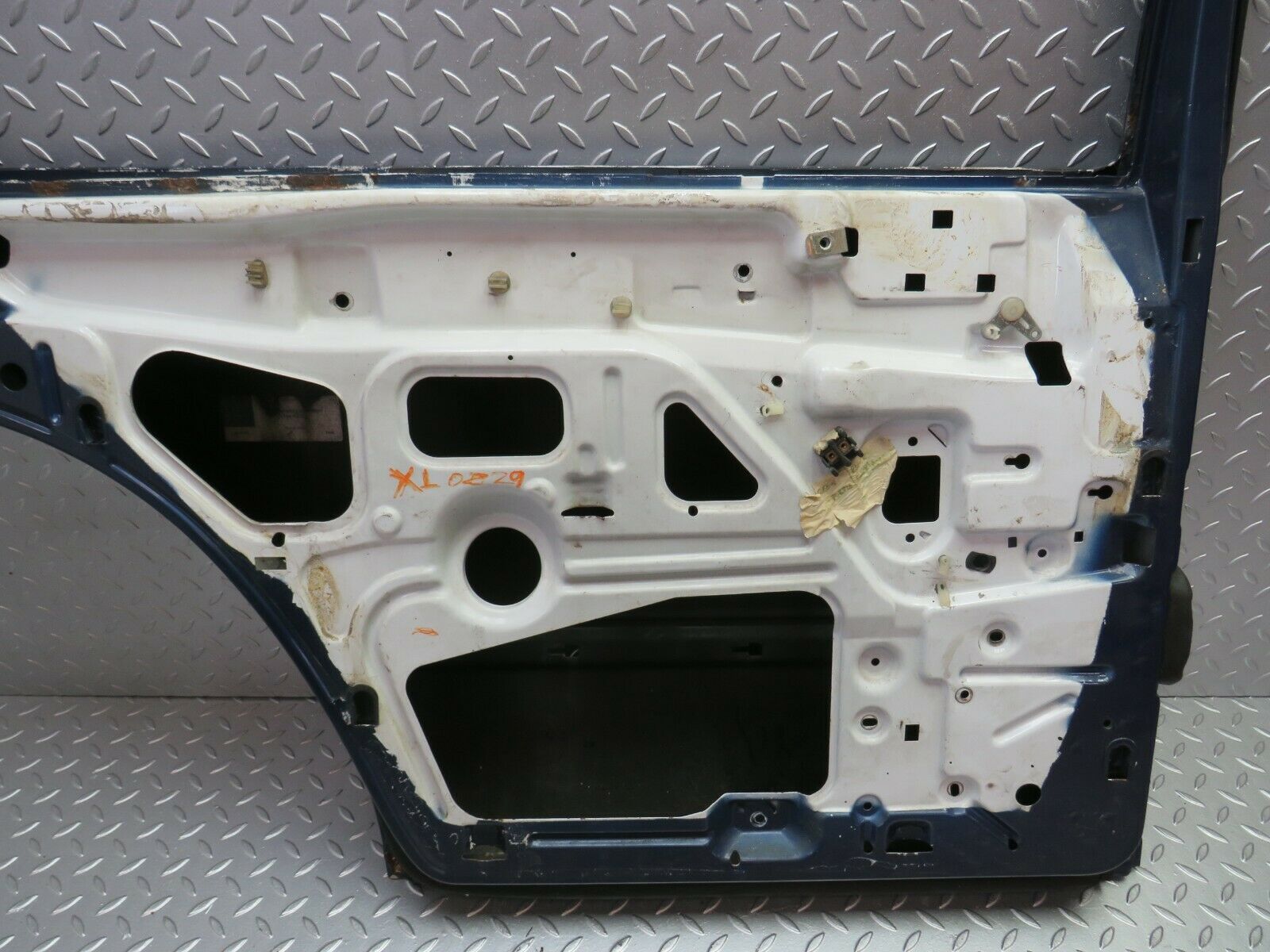 24408 Mercedes-Benz S124 220TE Wagon Rear Left Door