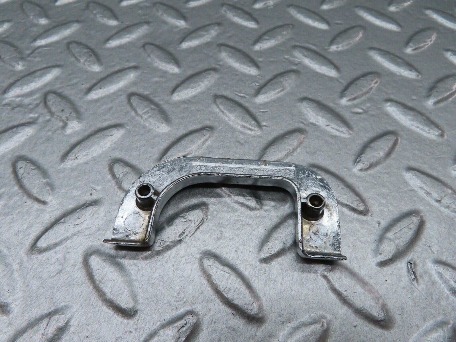 17953 Mercedes-Benz W123 200 Right Interior Chrome Door Latch Trim 1237230224