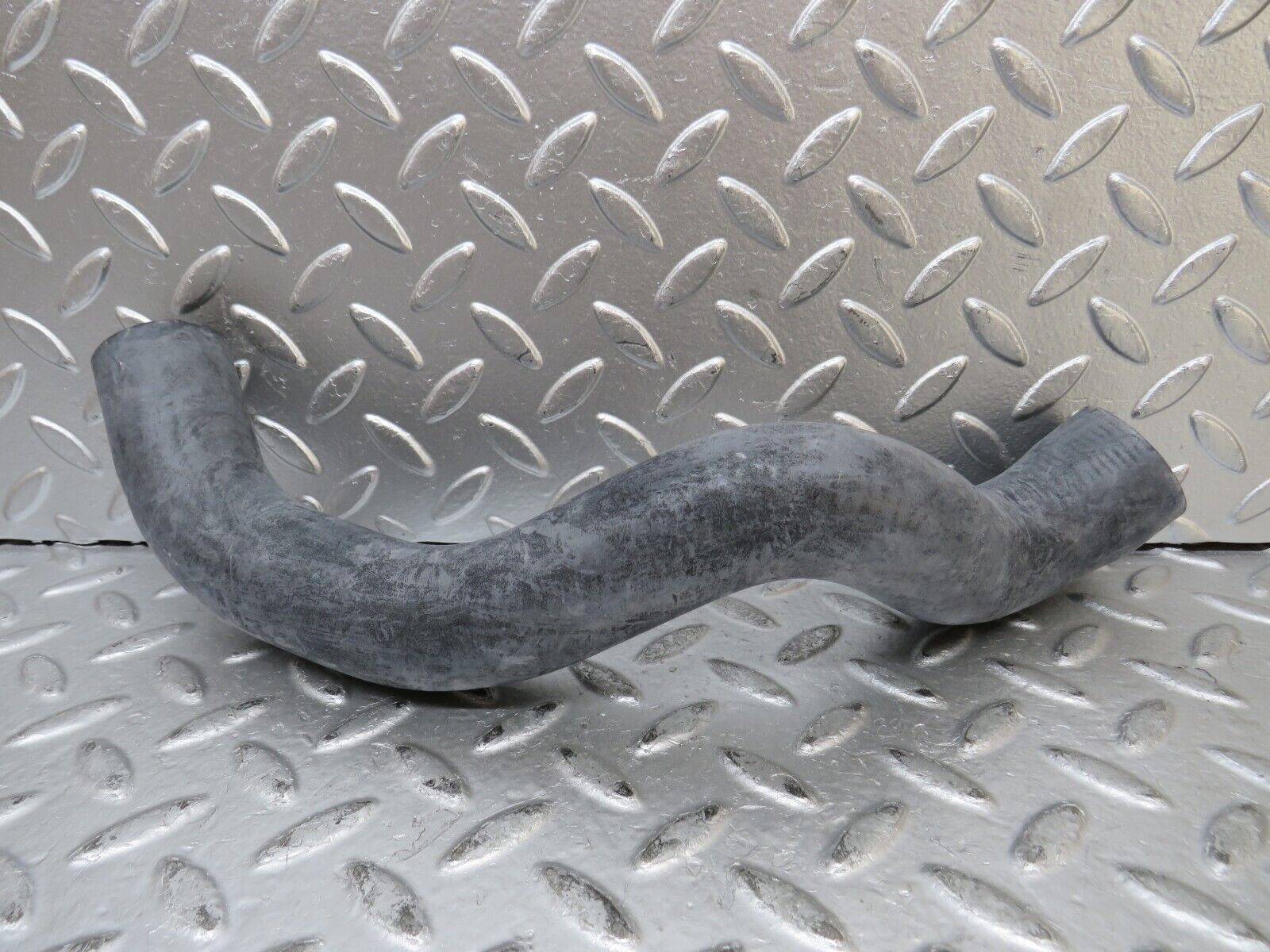 27086 Mercedes-Benz W123 280E Coolant Pipe Hose New 0525436/12