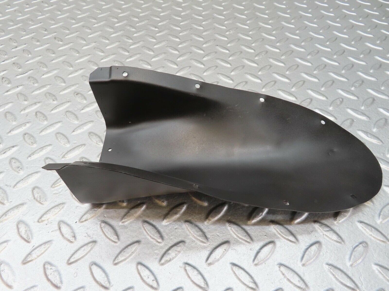 13345 Mercedes-Benz W111 220S Floor Covering Front Cover Plate