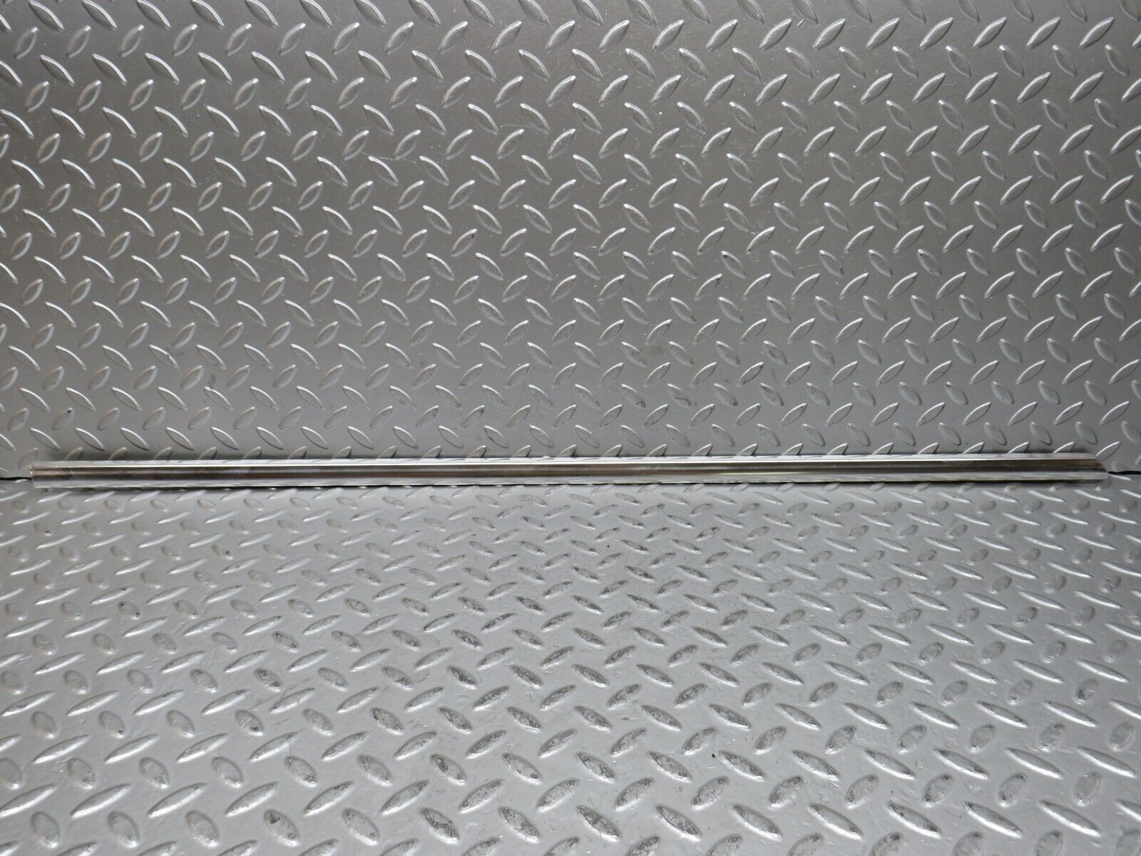 28232 Mercedes-Benz S123 240D Wagon Rear Left Window Chrome Moulding Trim