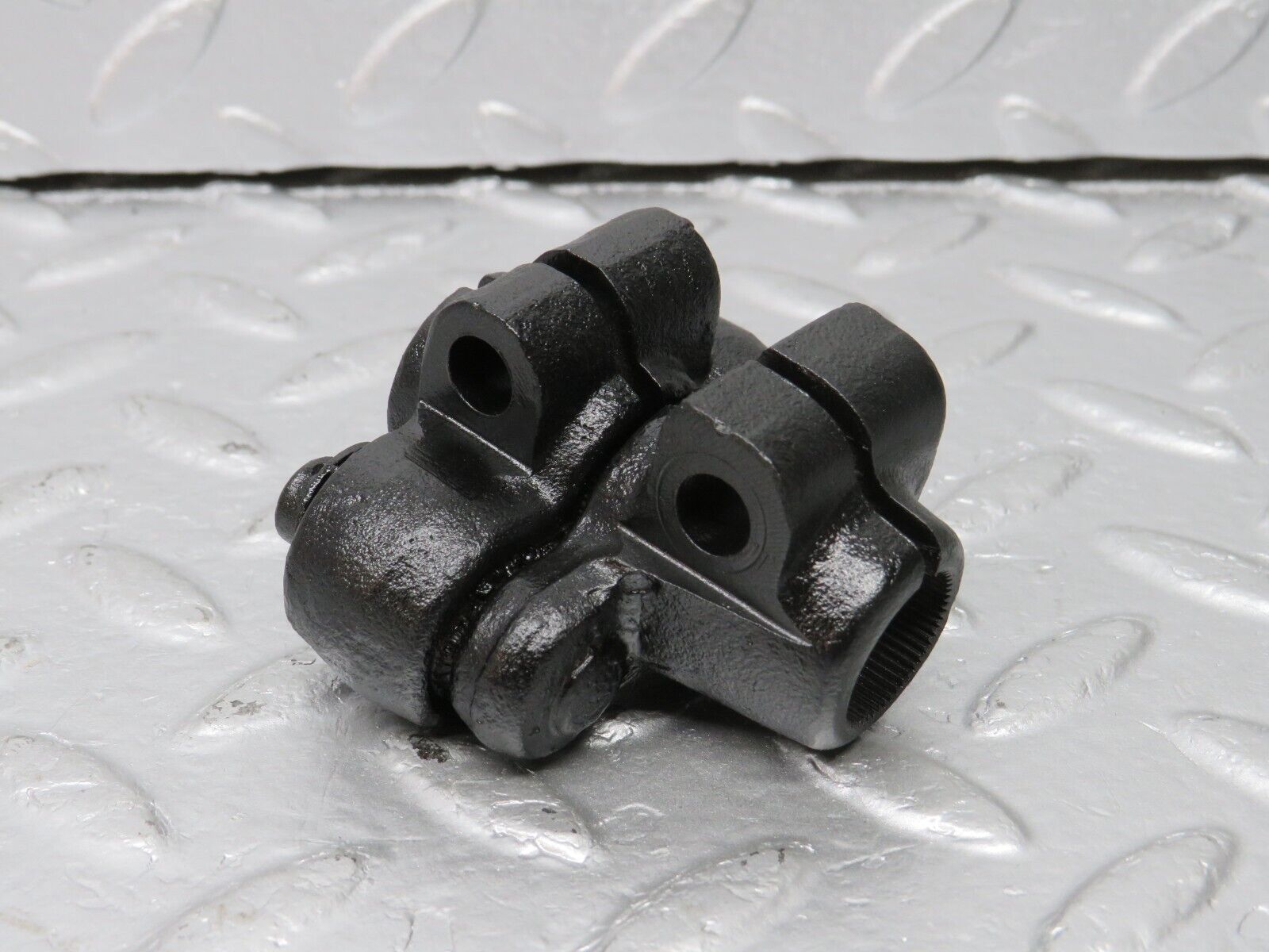 40419 Mercedes-Benz W110 230 Steering Column Lower Shaft Connector