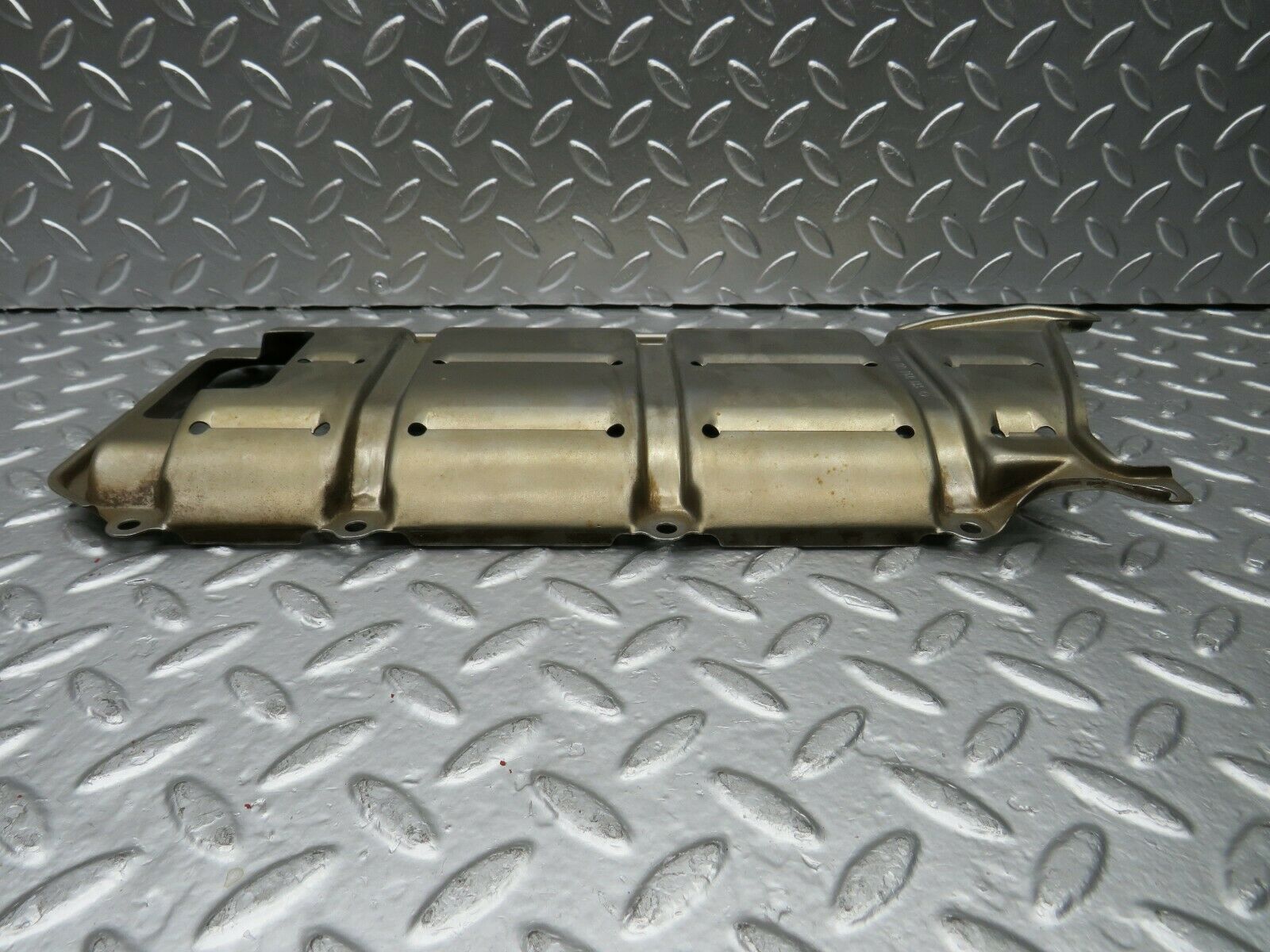 22505 Mercedes-Benz C124 E220 Coupe Baffle Plate 1110140066