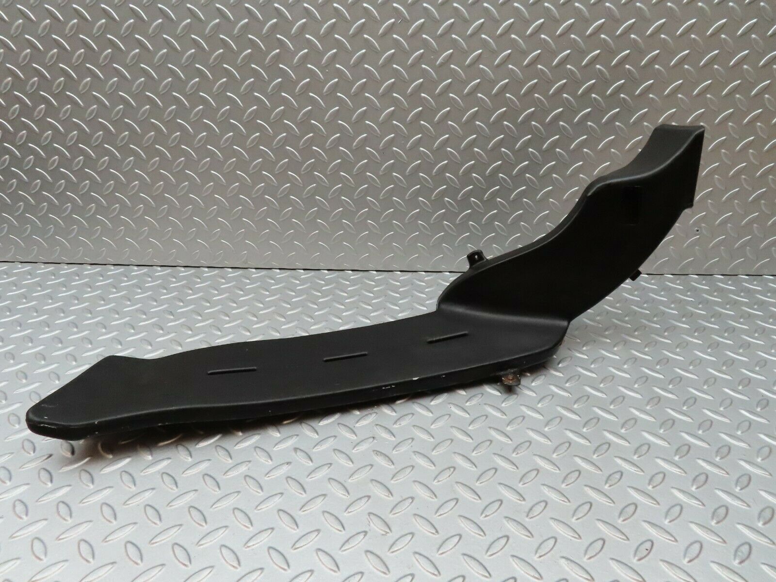 4606 Mercedes-Benz W114 280CE Coupe Air Duct Heater Ventilation R 1158310245