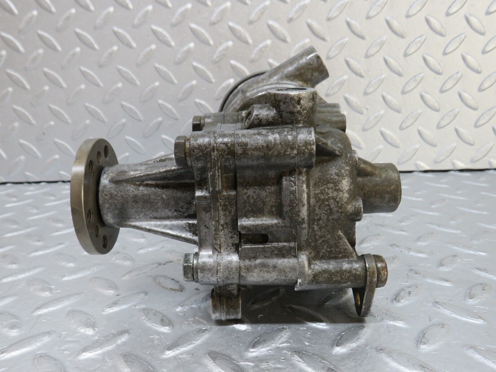 36669 Mercedes-Benz W201 190E 2.0L Power Steering Pump 2014601780