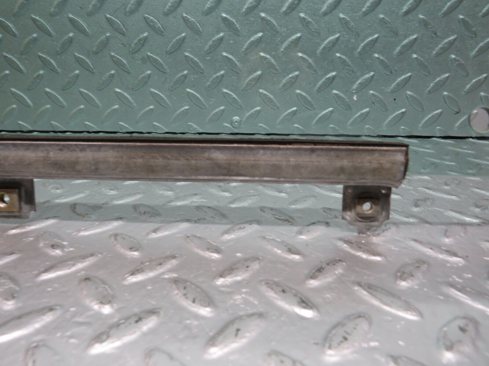 39665 Mercedes-Benz R129 320SL Coupe Left Door Window Glass