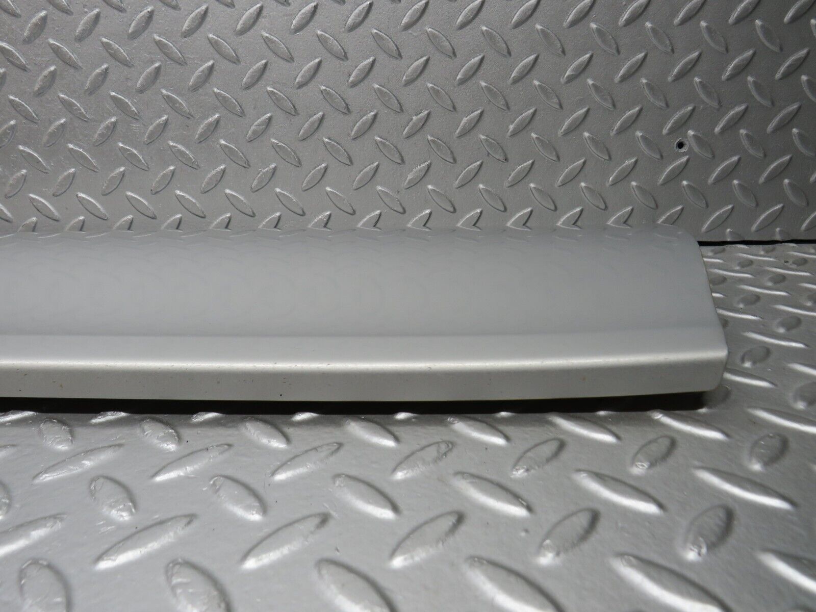 39380 Mercedes-Benz R129 320SL Coupe Left Door Lower Moulding Trim 1296902140