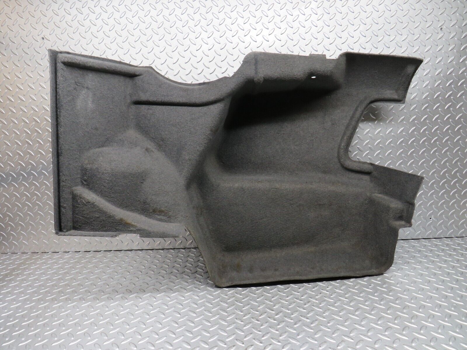 30320 Mercedes-Benz W124 230E Trunk Panel Cover Right 1246935433