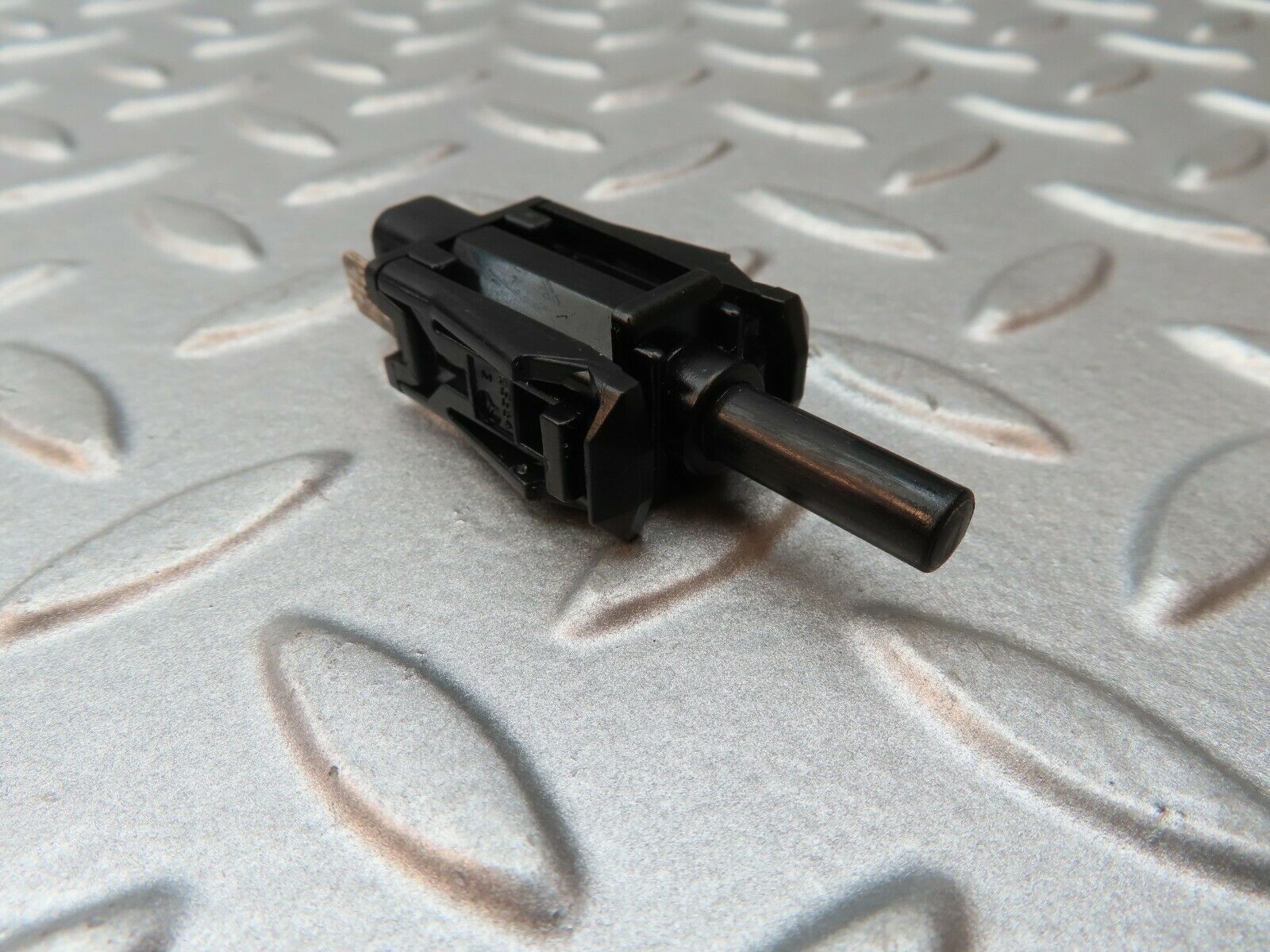 4206 Mercedes-Benz V123 240D LWB Door Contact Switch 0015458714