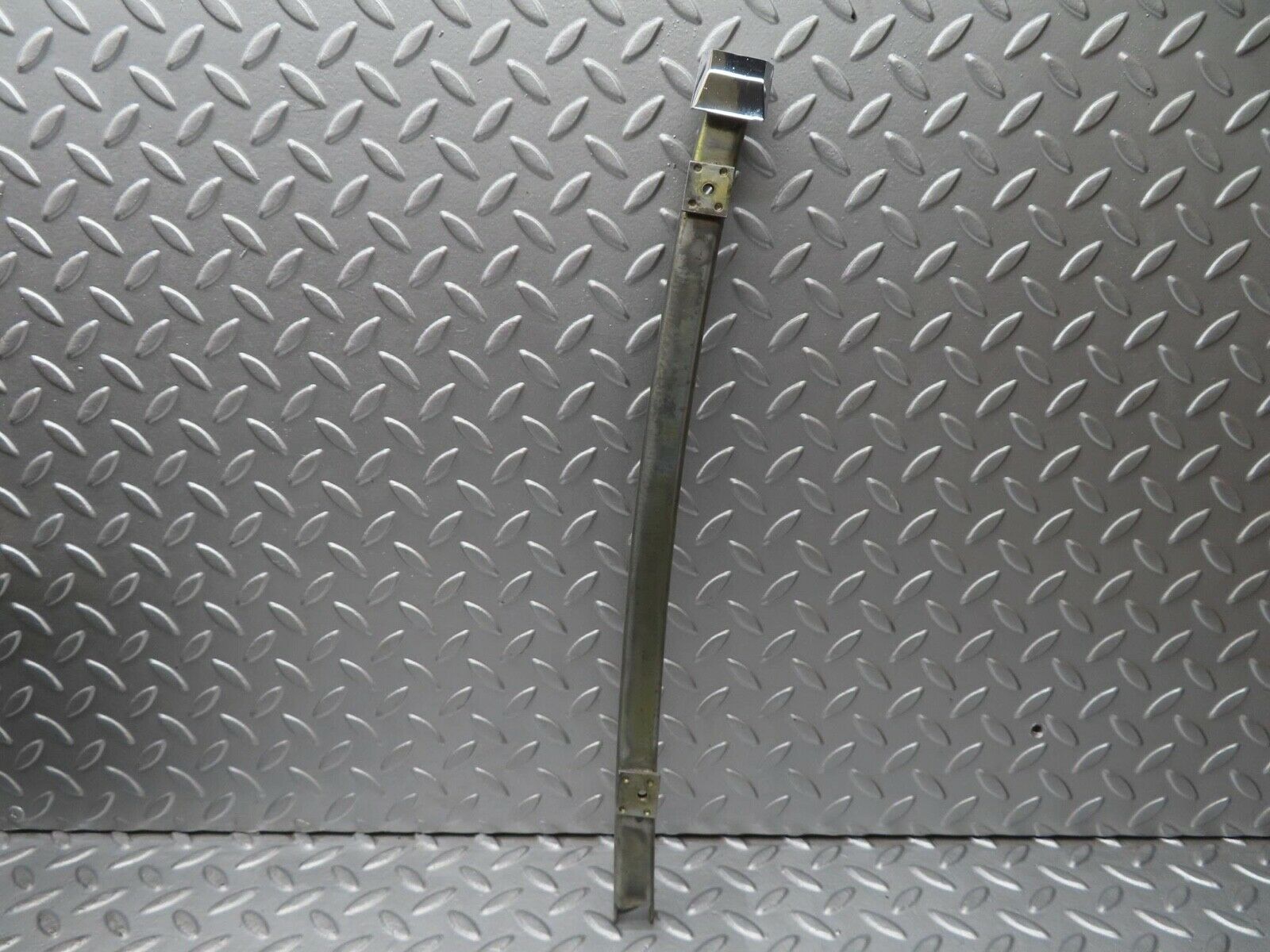 16740 Mercedes-Benz C107 380SLC Left Door Rear Window Channel