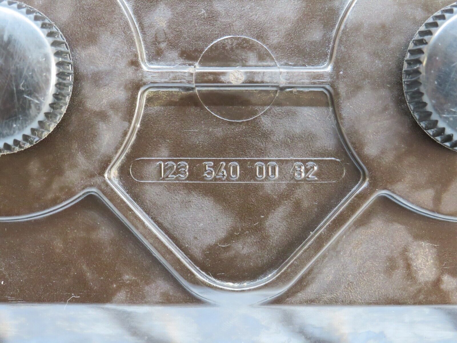 28274 Mercedes-Benz S123 240D Wagon Fuse Box Cover Lid 1235400082