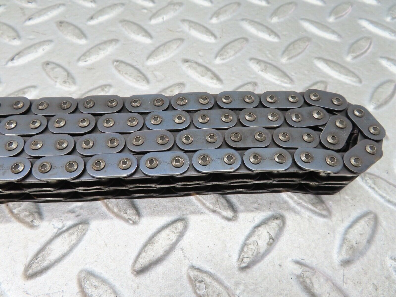 19250 Mercedes-Benz W123 300D Timing Chain OM617