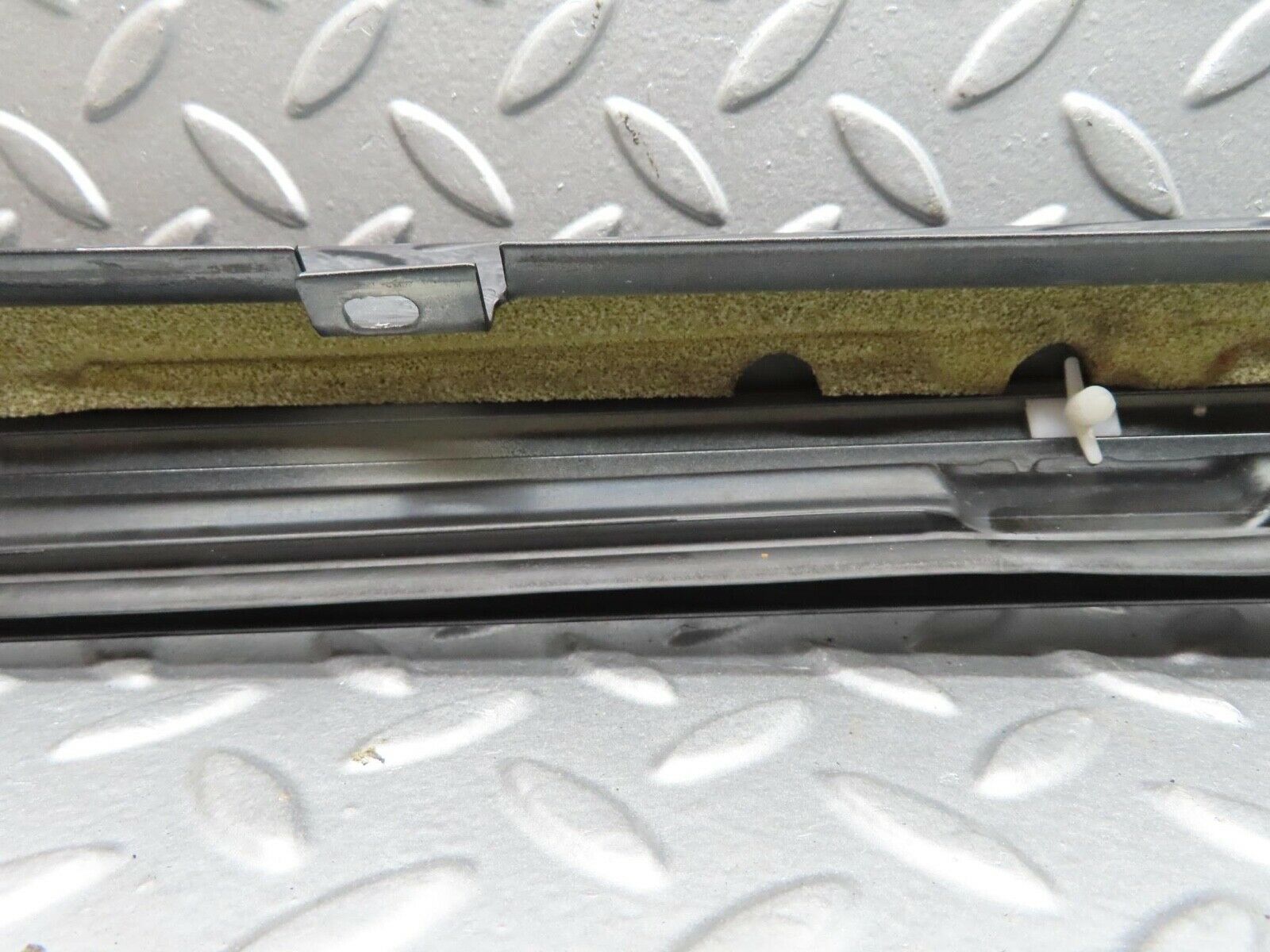 14869 Mercedes-Benz W140 S320 A Pillar Exterior Cover Right Side