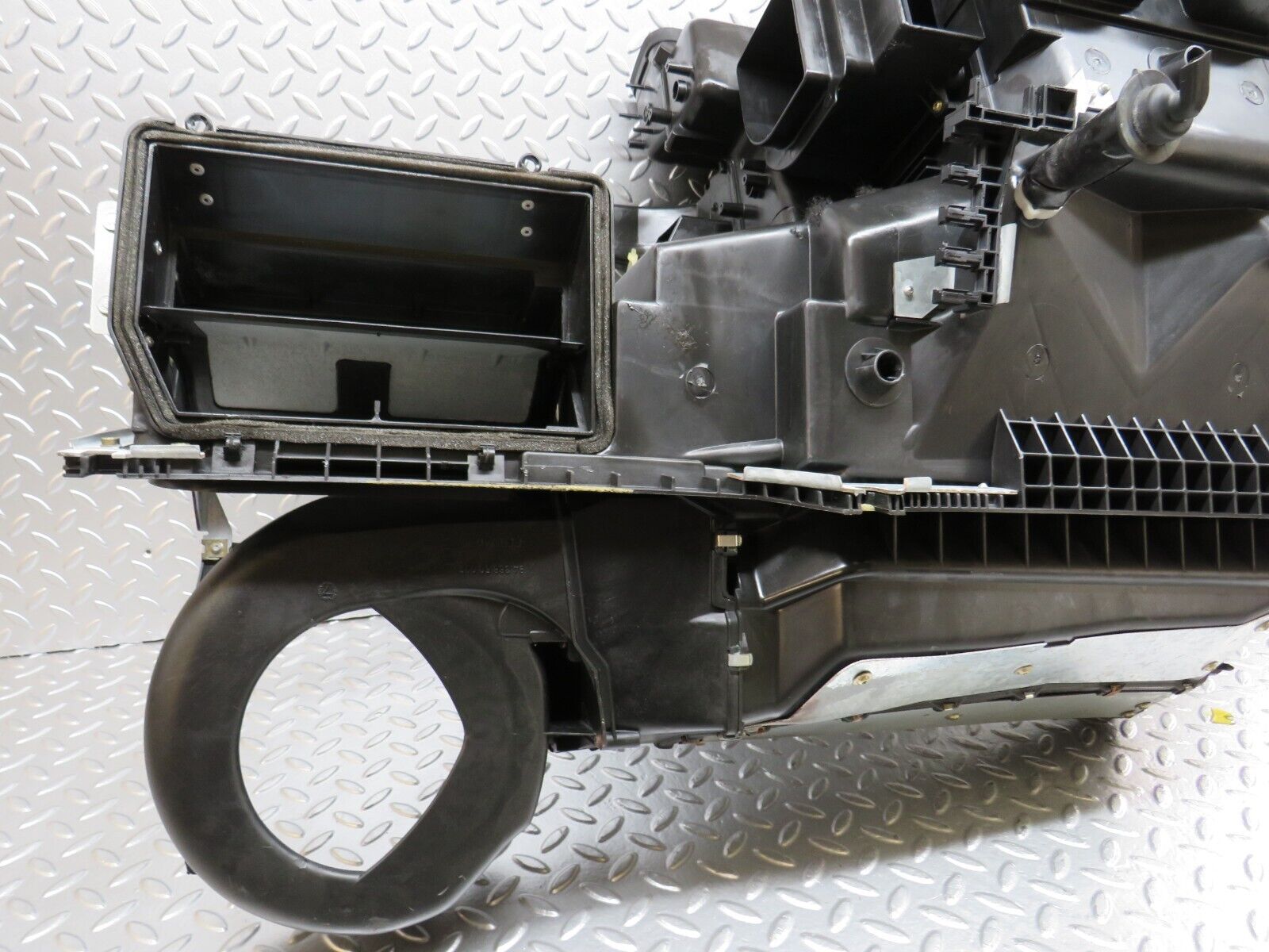 24709 Mercedes-Benz W140 S320 Heater Box Blower Housing 1408304362