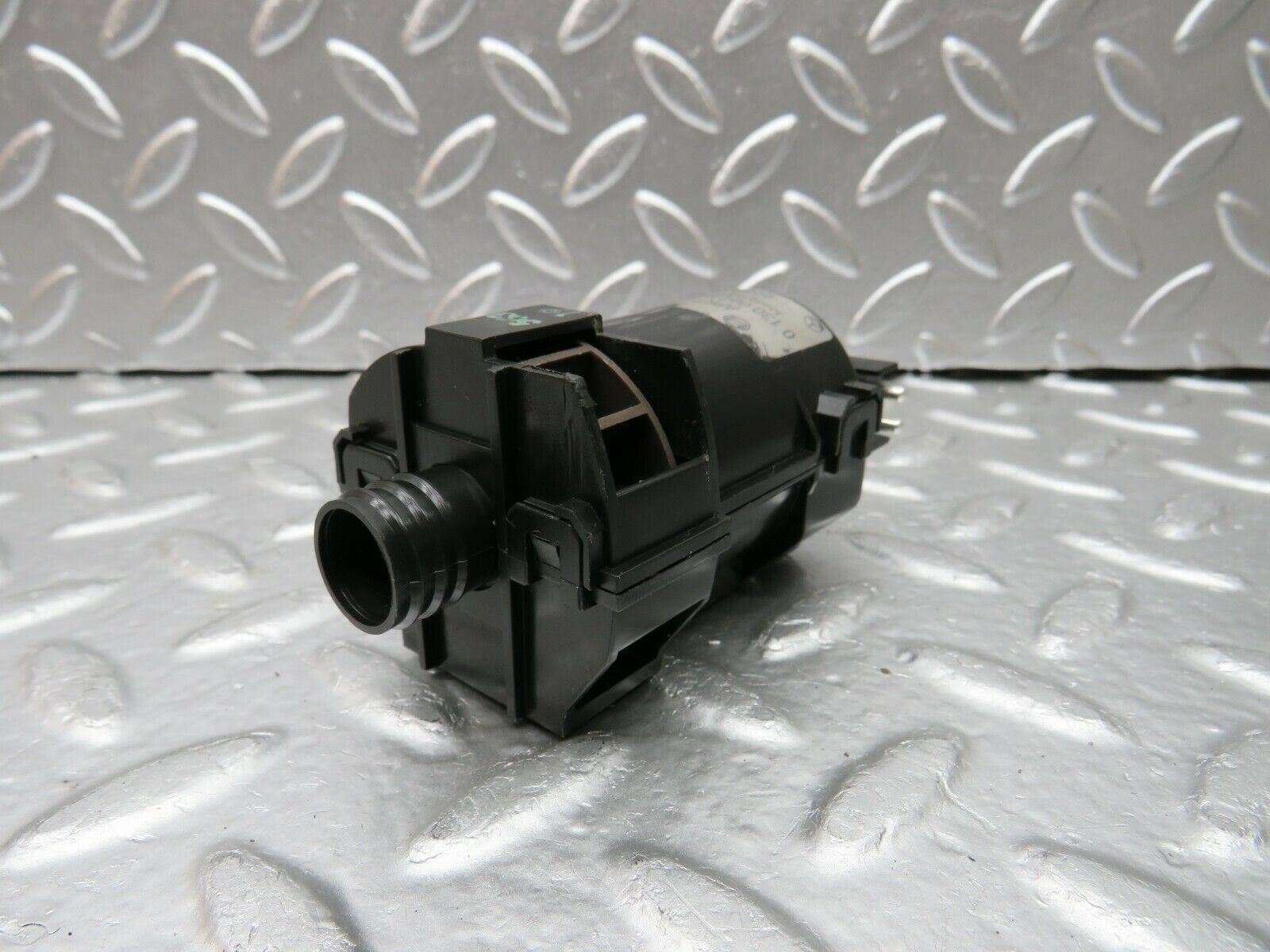 22404 Mercedes-Benz C124 E220 Coupe Temperature Sensor 0008301908 0130002802