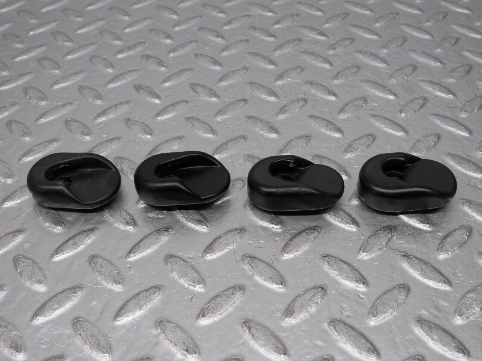 31385 Mercedes-Benz S124 220TE Trunk Cover Holder Set 1248681014 1248680914