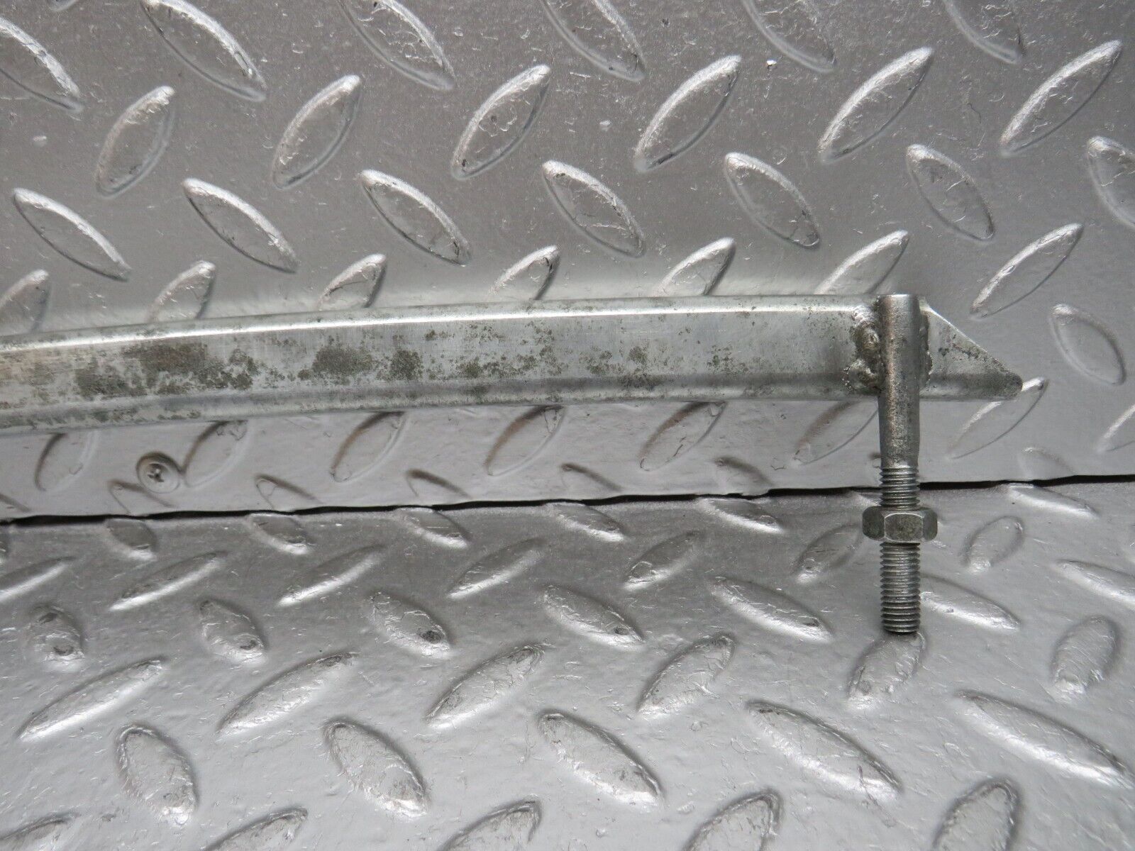 0702 Mercedes-Benz C107 350SLC Coupe Door Window Channel Front Left