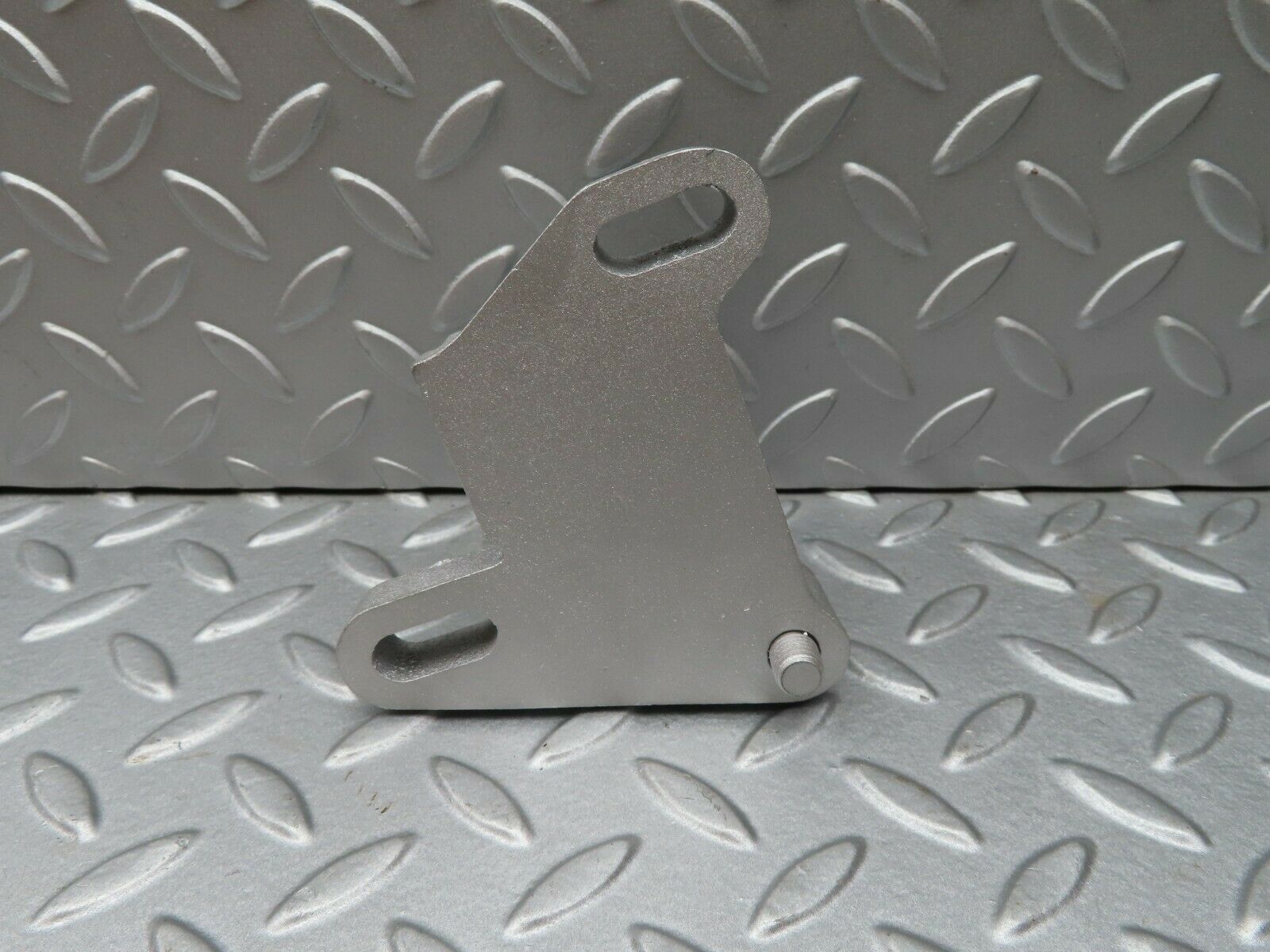 4790 Mercedes-Benz W114 280CE Coupe Handbrake Regulator Bracket 1153040118