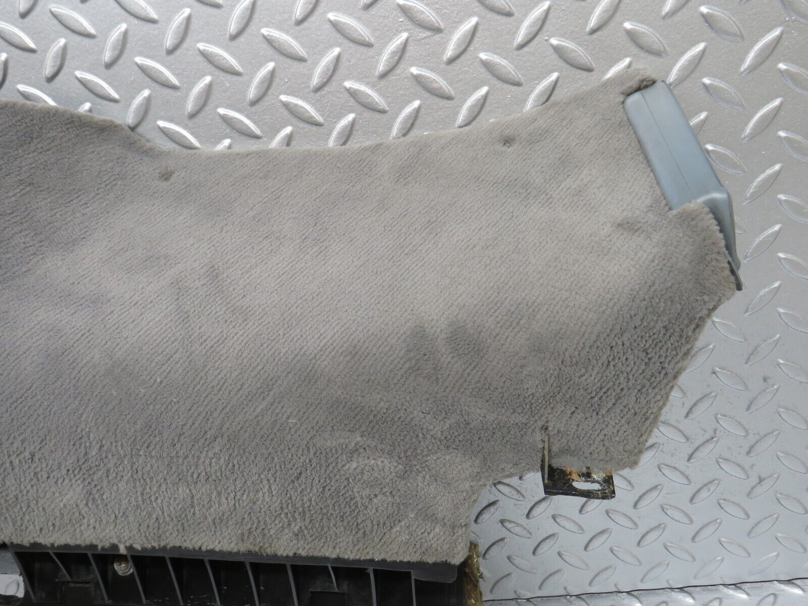 36235 Mercedes-Benz W126 420SE Under Dash Panel Right Grey 1268305244 1268307044 1266800617