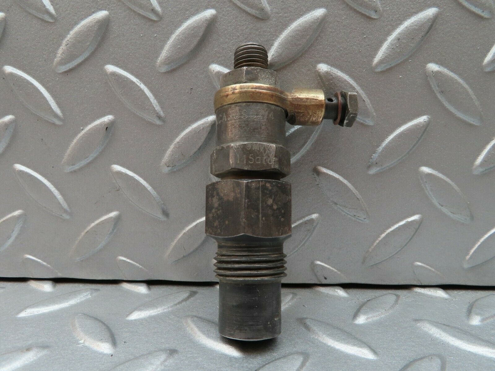 3686 Mercedes-Benz W120 PONTON Diesel Fuel Injetcor Bosch KCA30SD2/4