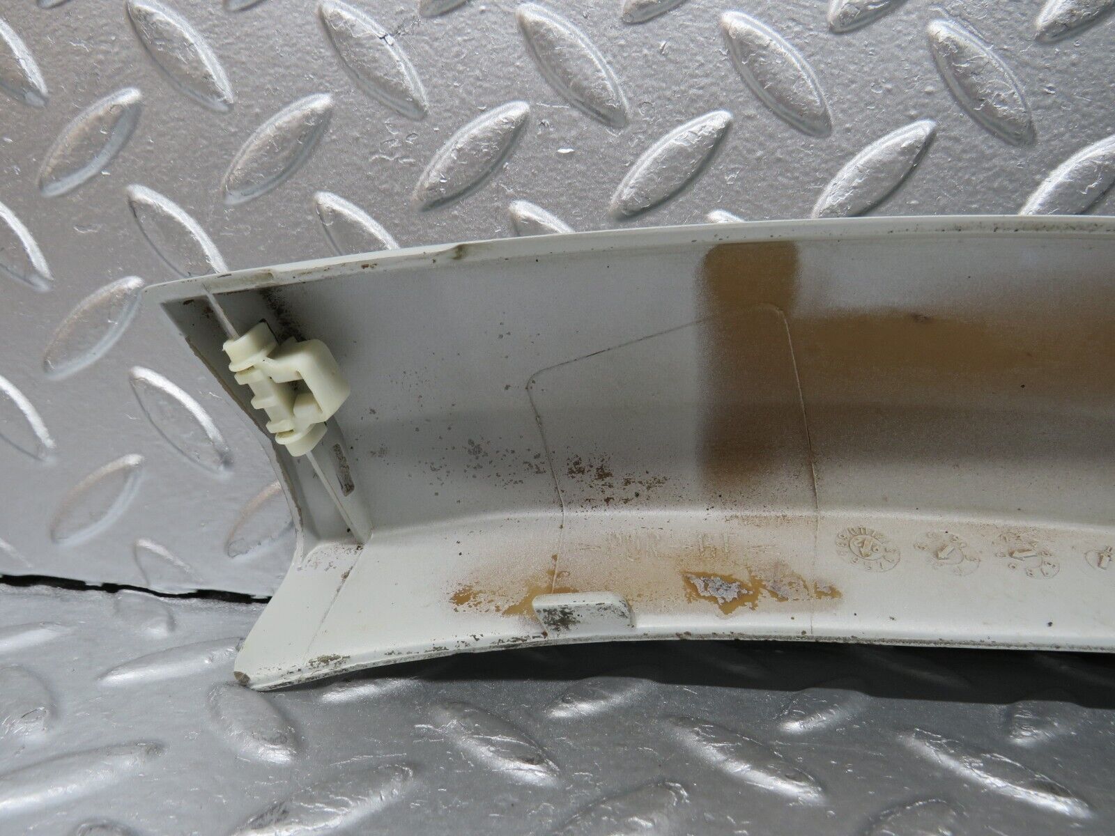 30405 Mercedes-Benz W124 230E Rear Right Fender Wing Lower Moulding Trim 1246902040