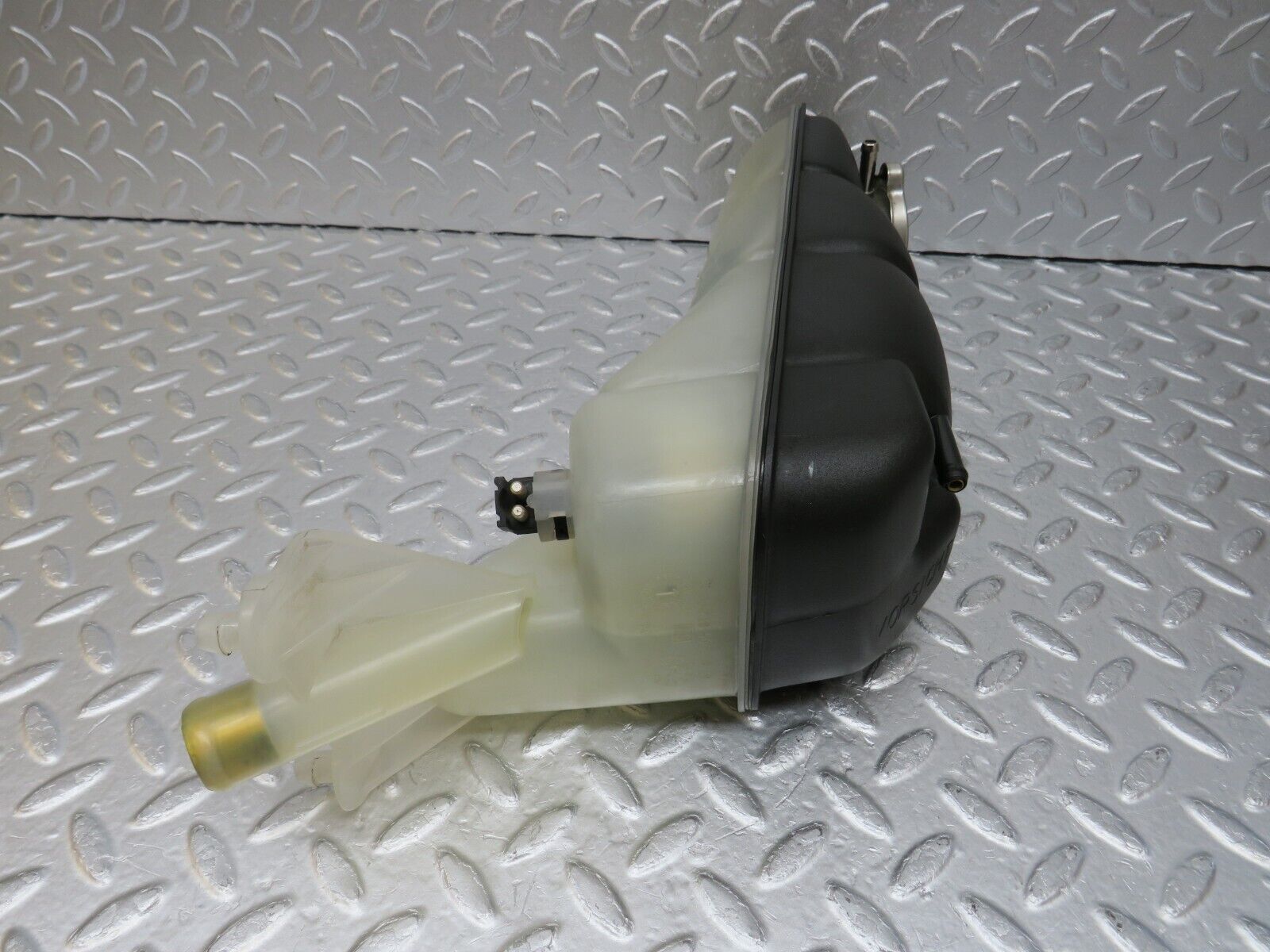 34712 Mercedes-Benz W210 320E Coolant Tank Reservoir 2105000849 1245000406
