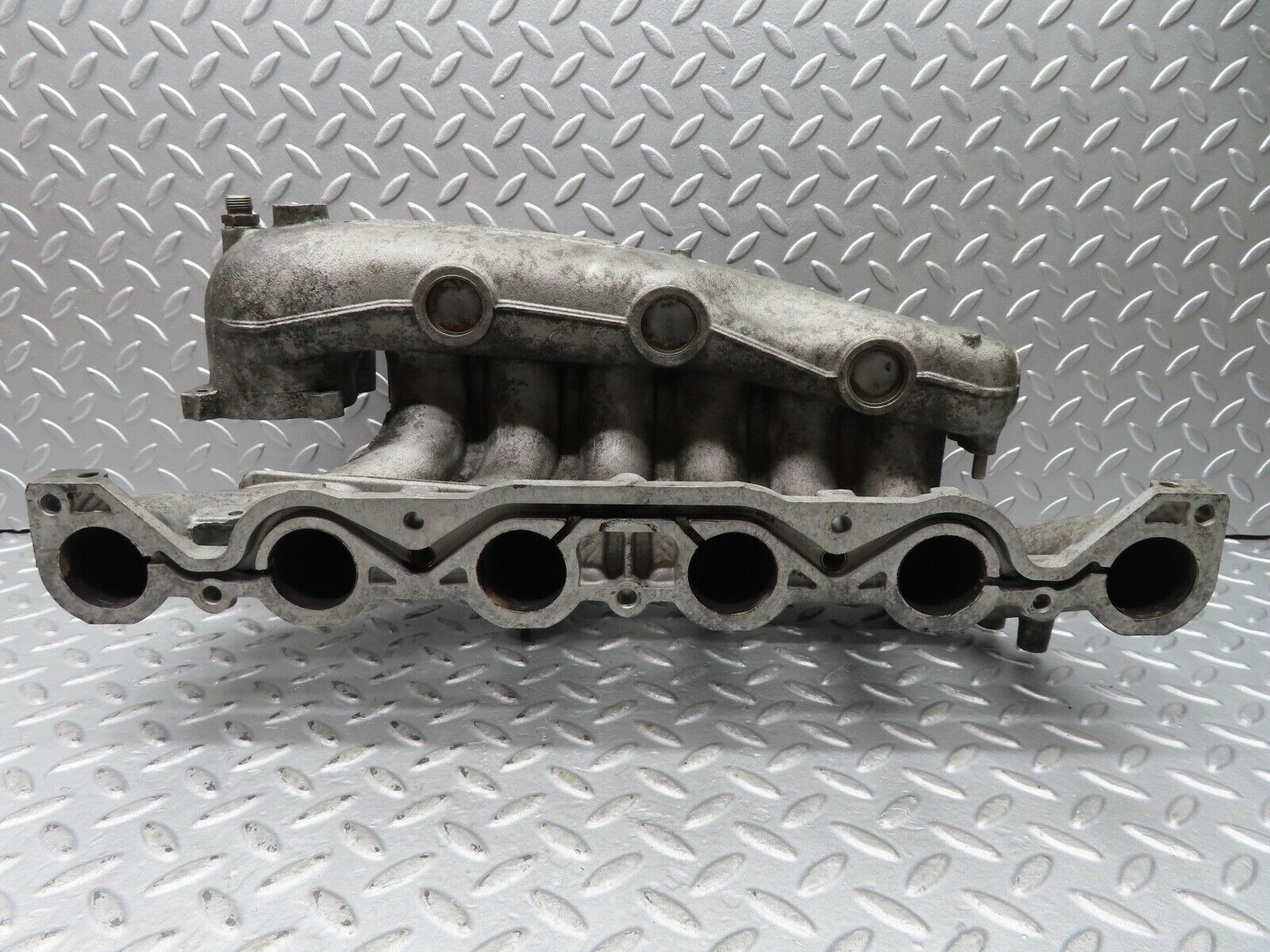 16998 Mercedes-Benz C123 280CE Coupe Intake Manifold 1101413701
