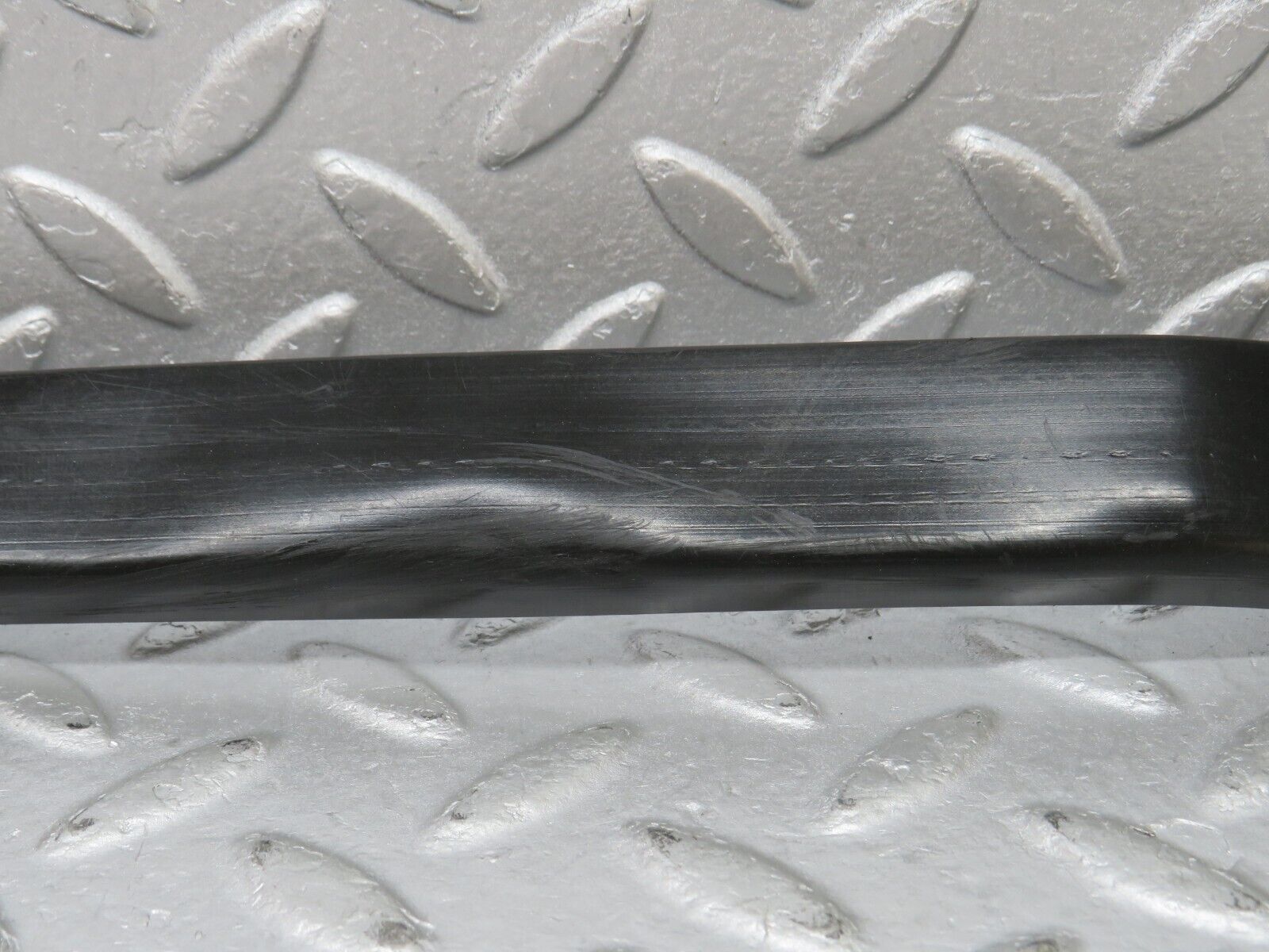 36304 Mercedes-Benz W126 420SE Seat Belt Runner