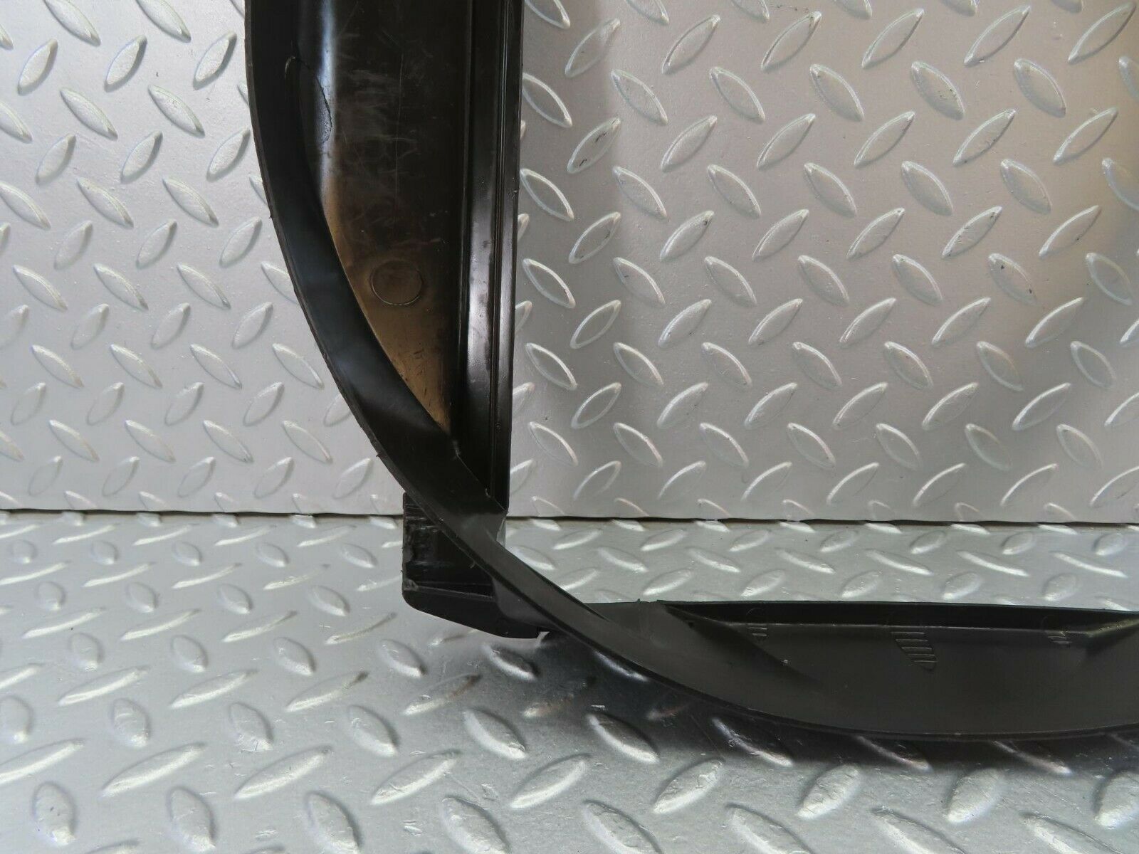 10410 Mercedes-Benz W201 190E Engine Fan Shroud 2015050755