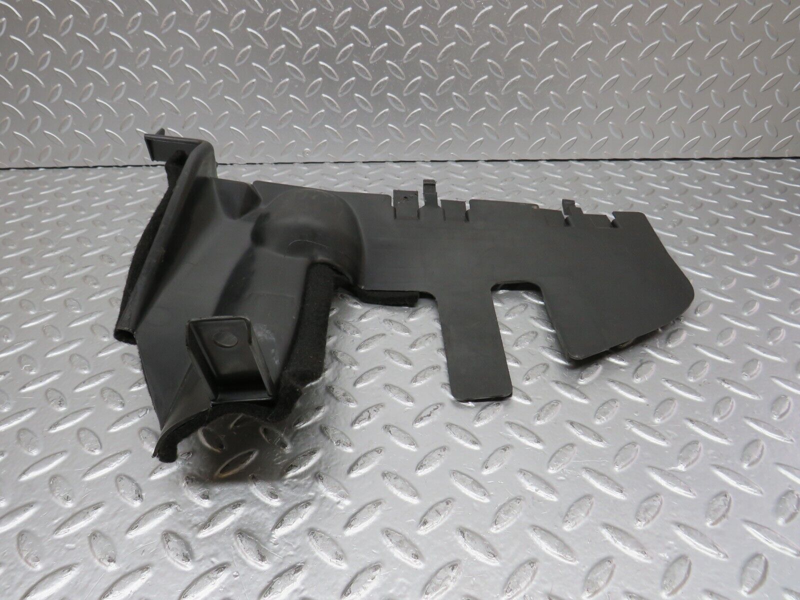 31300 Mercedes-Benz S124 220TE Wagon Under Dash Panel Right Side 1246802017