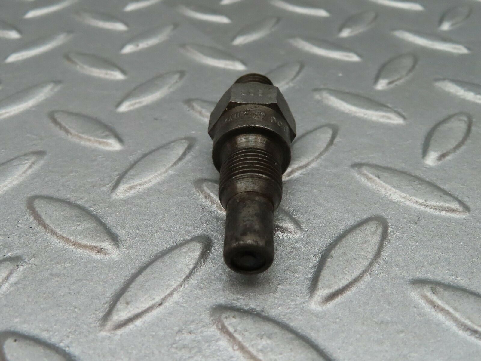3523 Mercedes-Benz W108 280SE Fuel Injector Bosch DC8C45R2