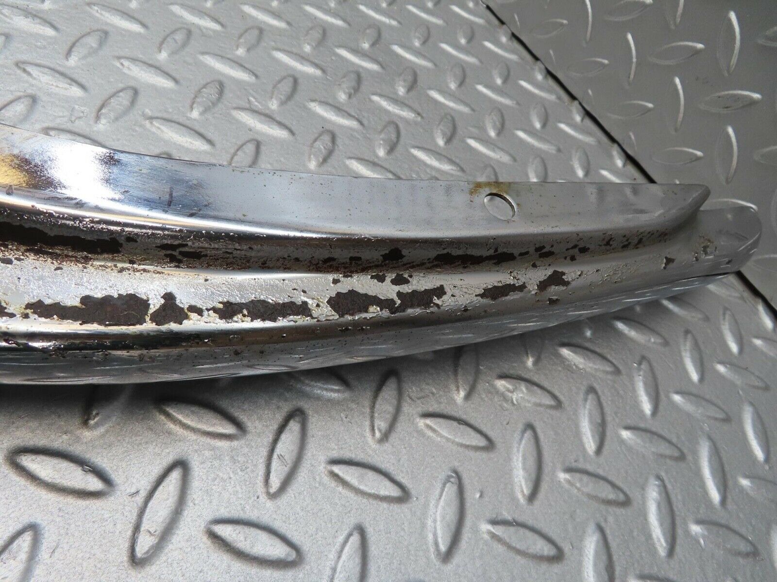 12757 Mercedes-Benz W108 Front Right Upper Bumper Corner