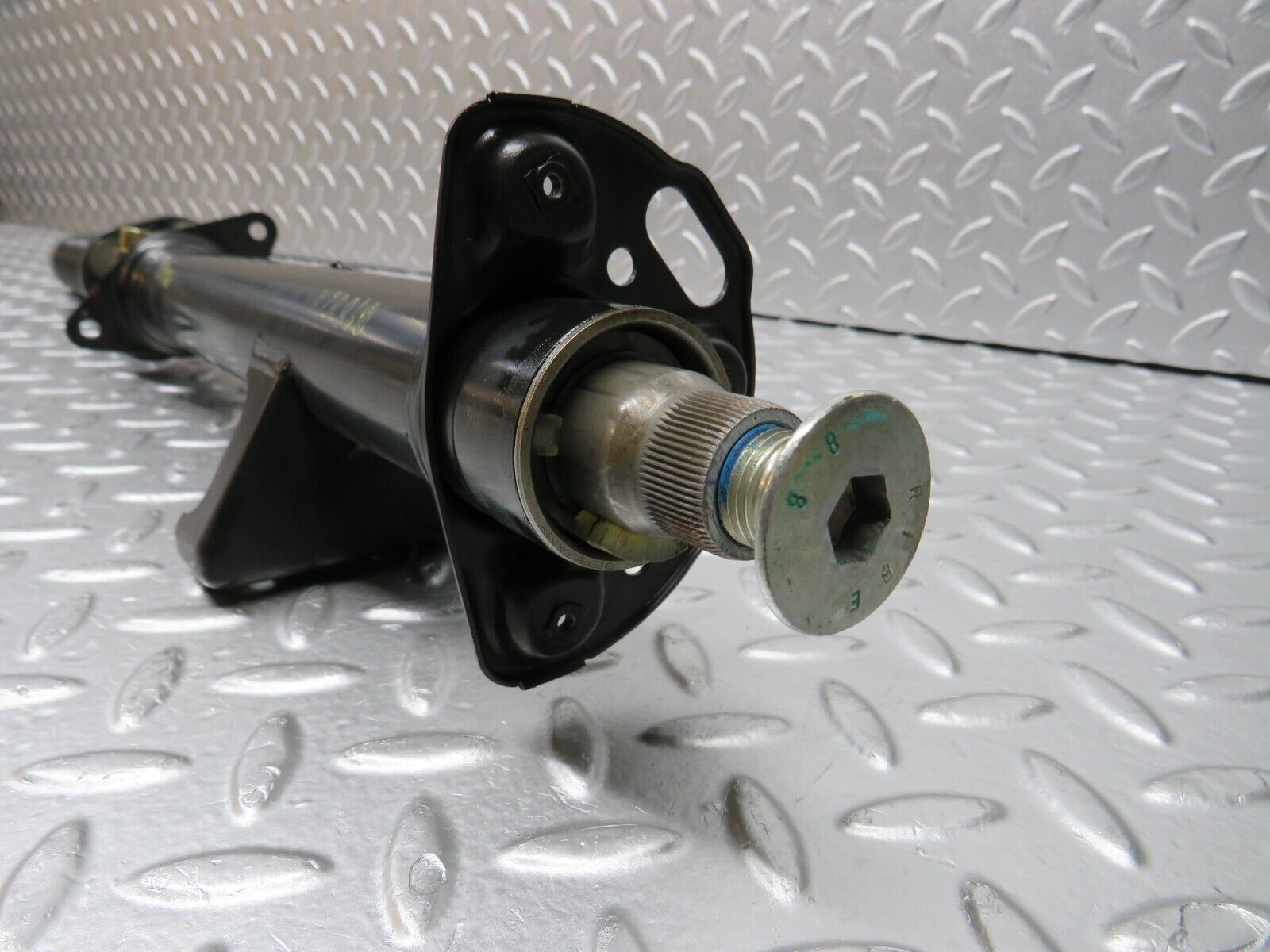 30432 Mercedes-Benz W124 230E Steering Column