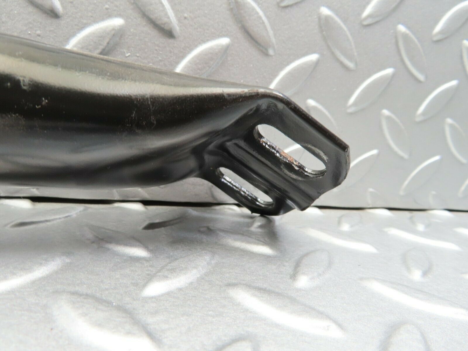 6492 Mercedes-Benz S124 E220 Wagon Dashboard Bracket