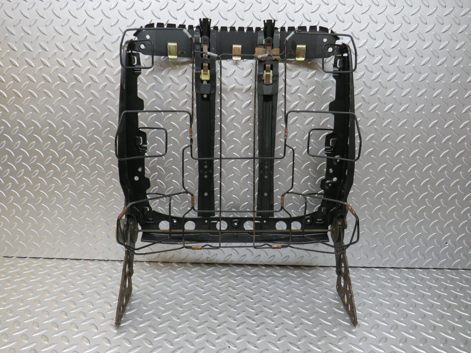 26969 Mercedes-Benz W123 240D Seat Backrest Right Side 1239101485