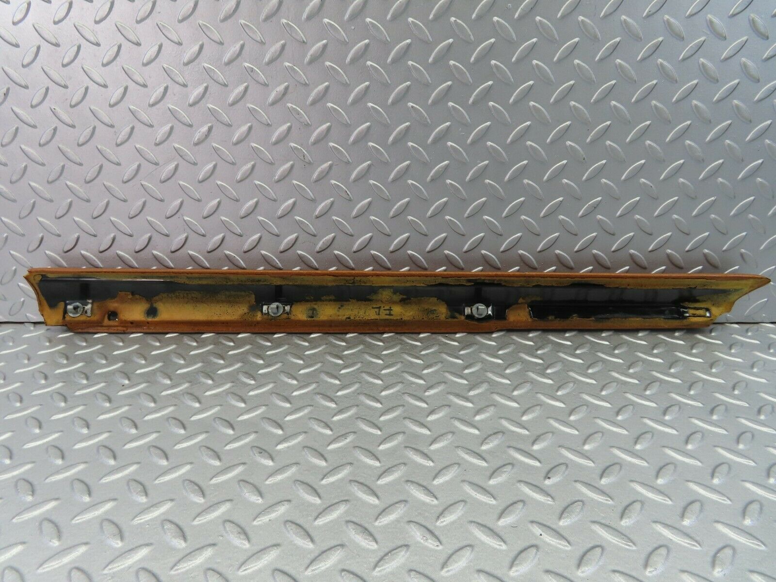 7839 Mercedes-Benz W115 220D Front Left Upper Door Panel