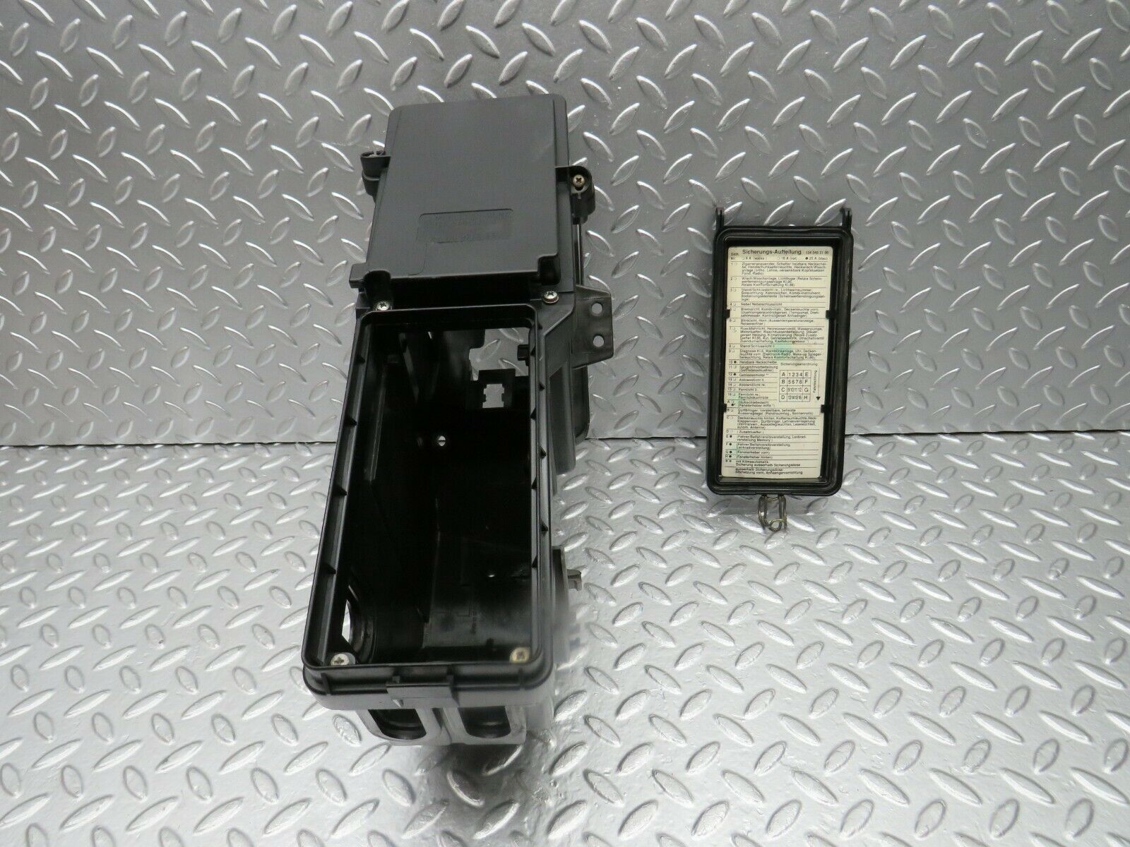 22330 Mercedes-Benz C124 E220 Coupe Fuse Box Lid Cover Panel 1245400282