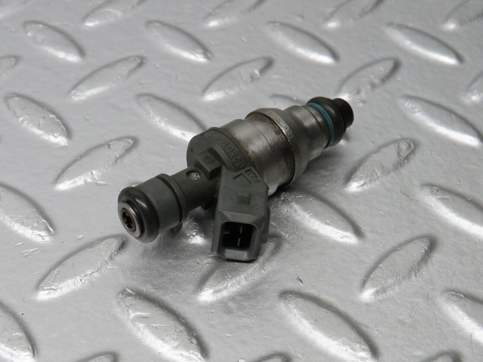 39424 Mercedes-Benz R129 320SL Coupe Fuel Injector Bosch 0000787323 0280155209