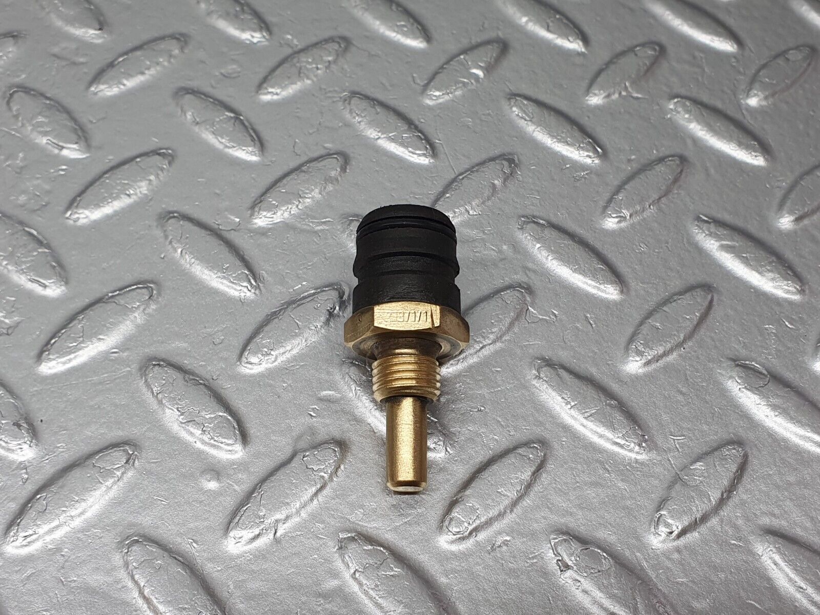 41325 Mercedes-Benz W126 420SE Temperature Sensor VDO