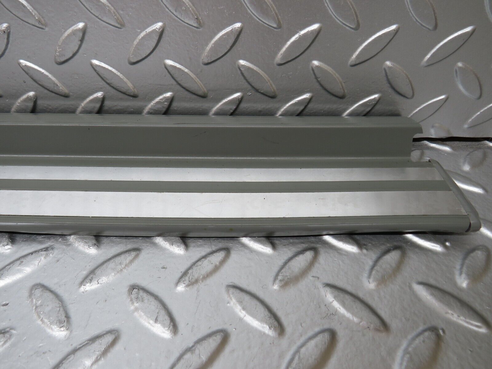 25867 Mercedes-Benz W124 280E Rear Right Door Sill Trim