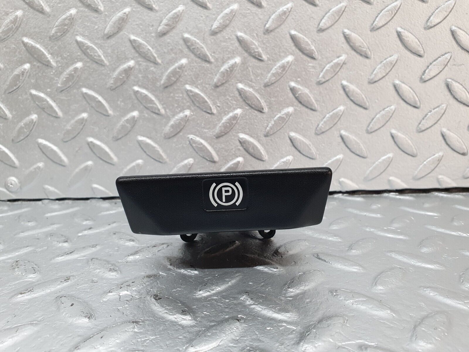 41559 Mercedes-Benz W124 200E Parking Brake Release Handle 1244270412 1244270120