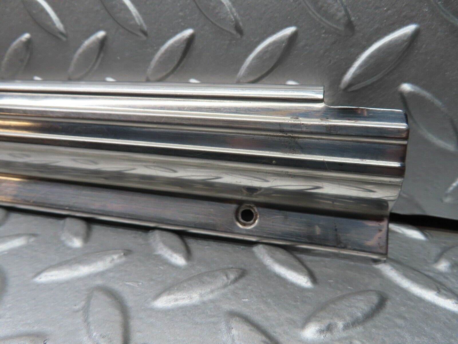 20818 Mercedes-Benz W114 250CE Coupe Right Door Sill Chrome